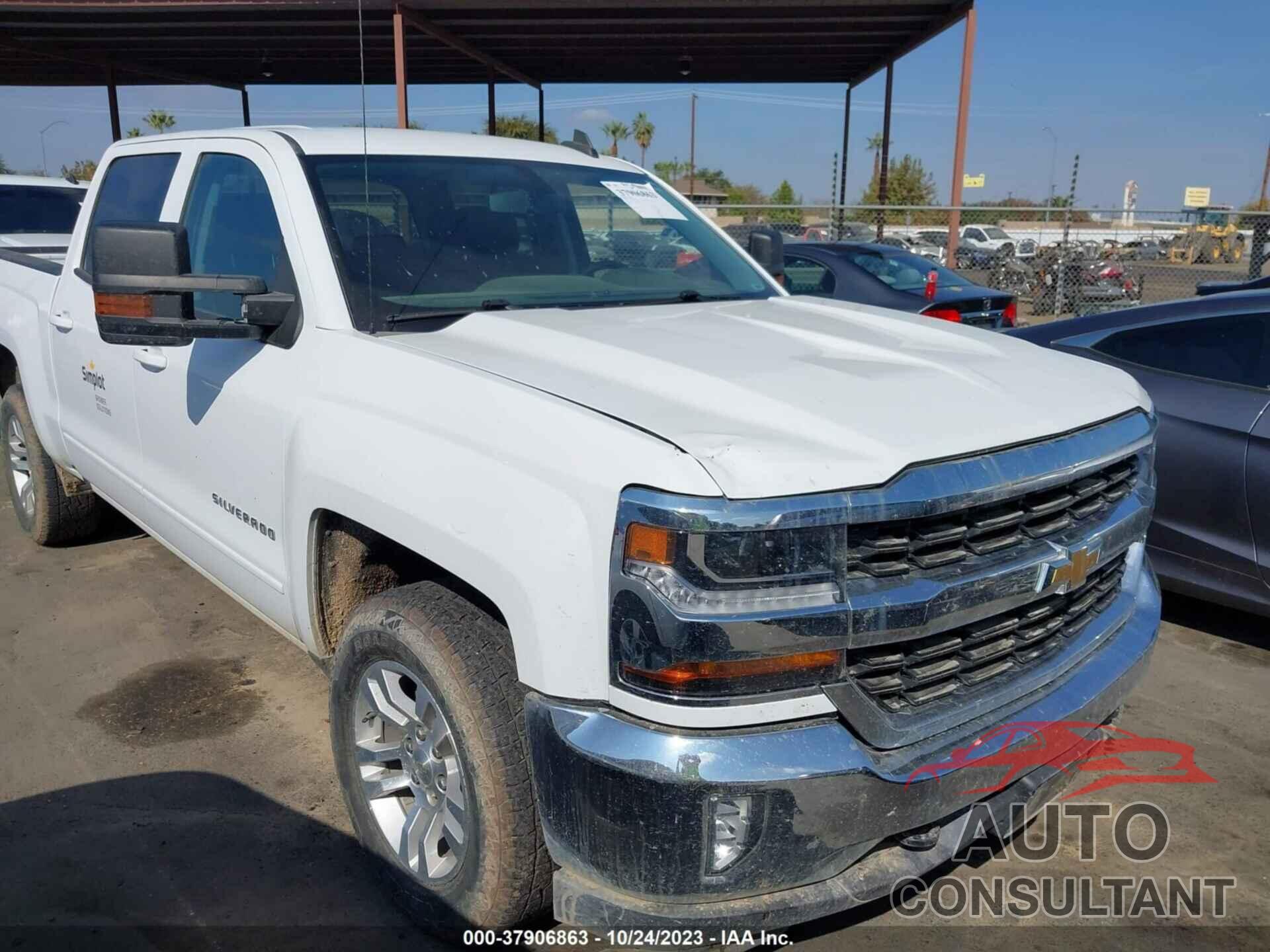 CHEVROLET SILVERADO 1500 2018 - 3GCUKREC3JG299029