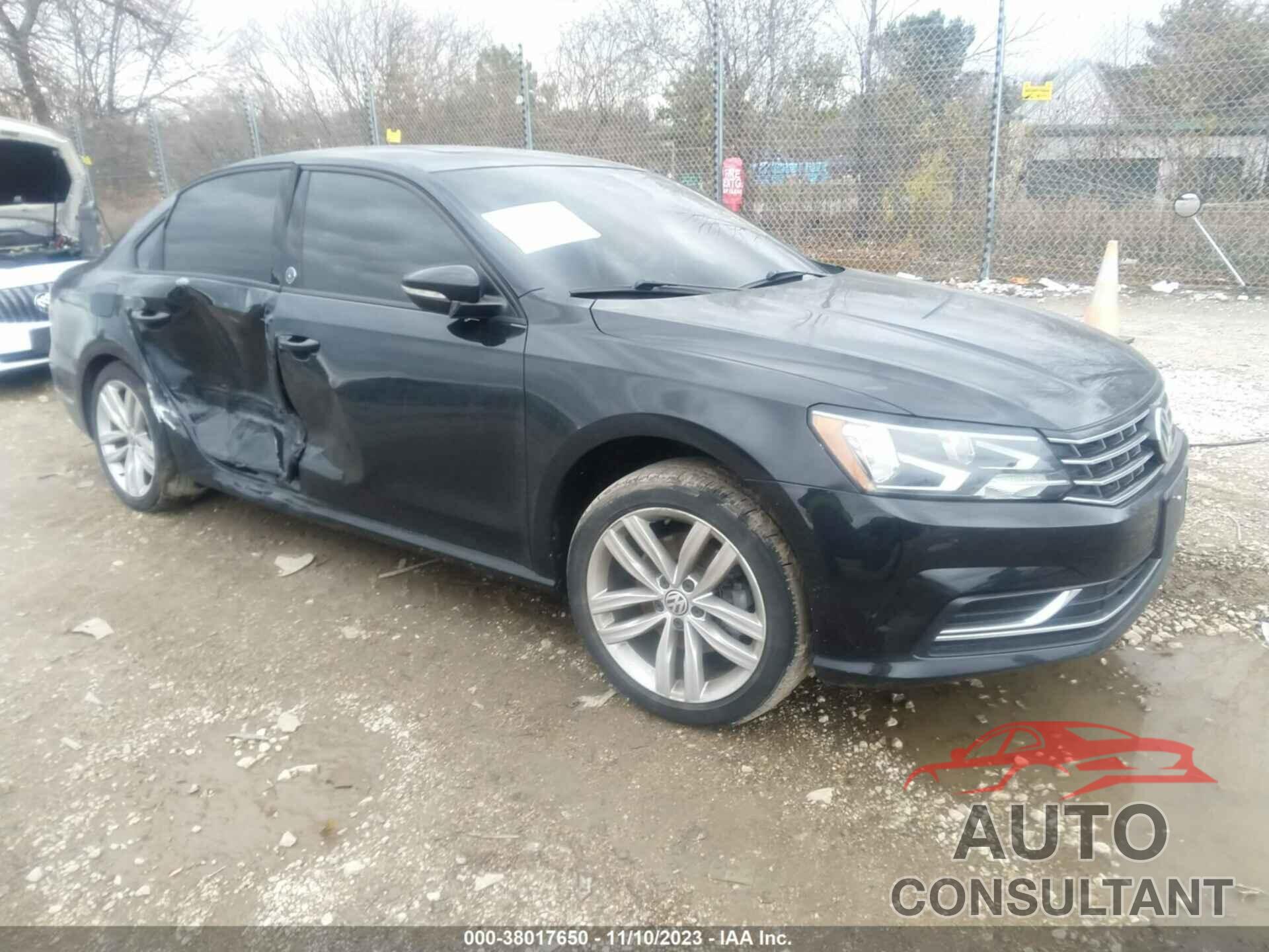 VOLKSWAGEN PASSAT 2019 - 1VWLA7A3XKC000520