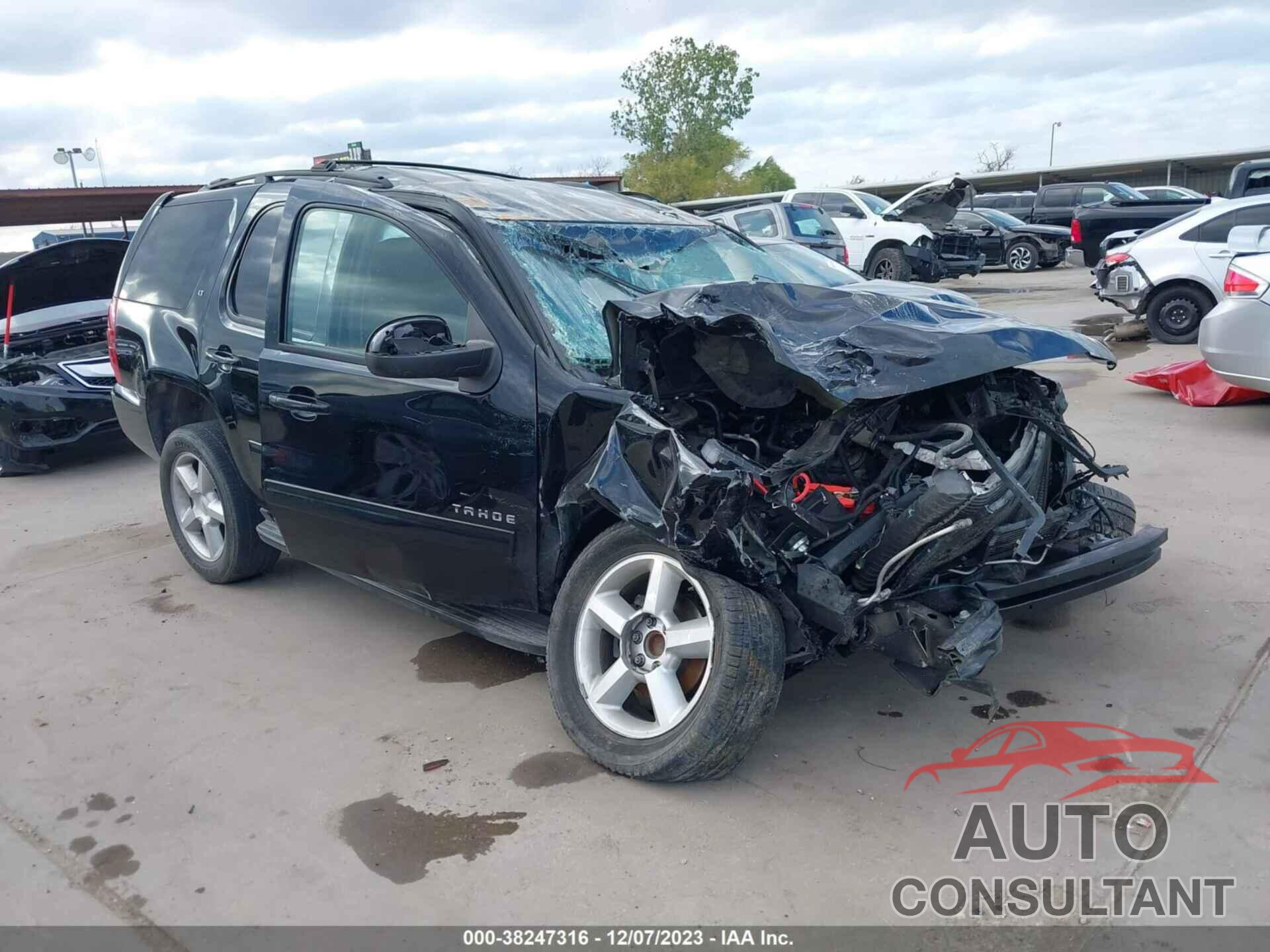 CHEVROLET TAHOE 2013 - 1GNSCBE02DR269100