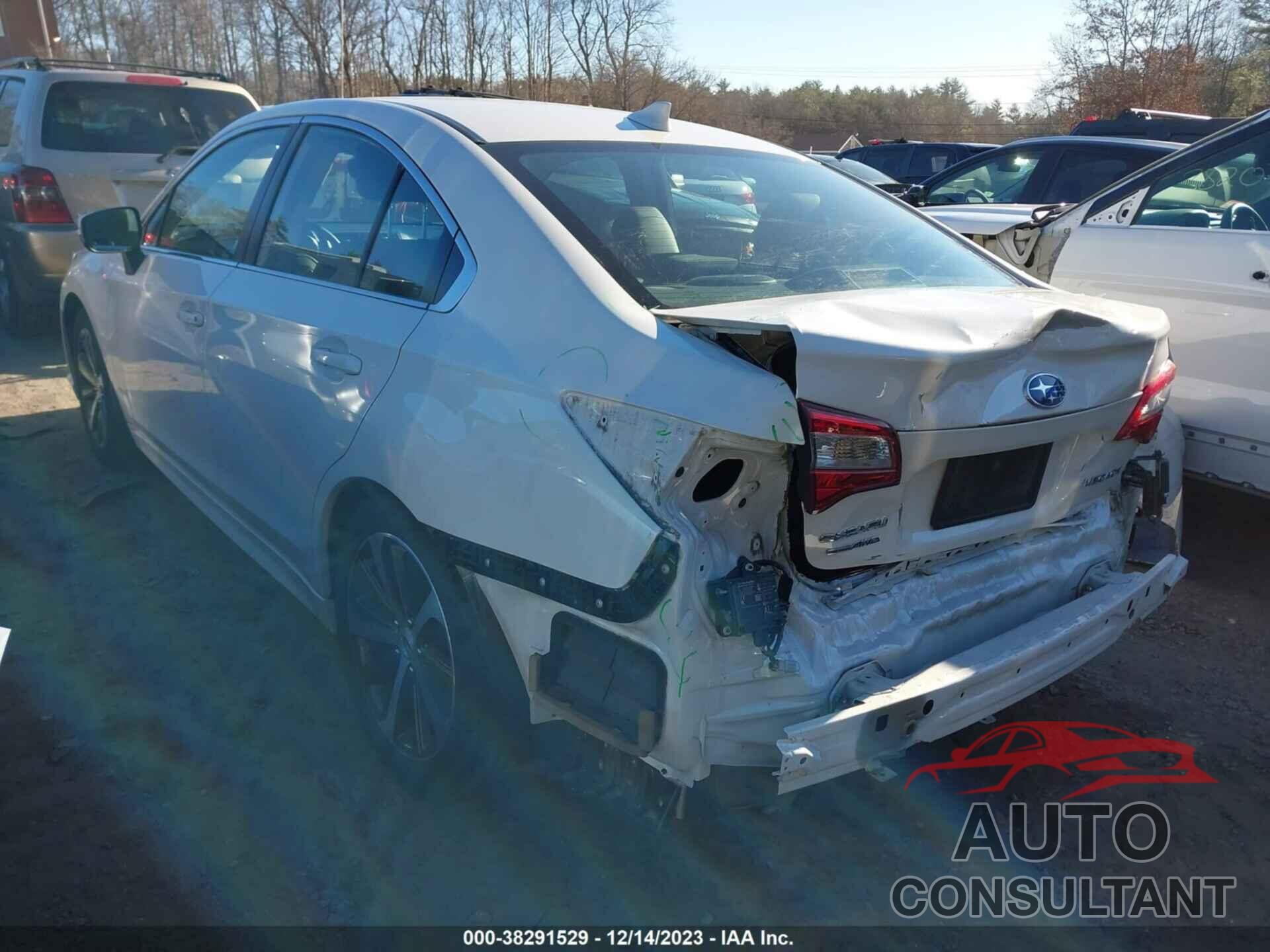 SUBARU LEGACY 2019 - 4S3BNAN69K3034016