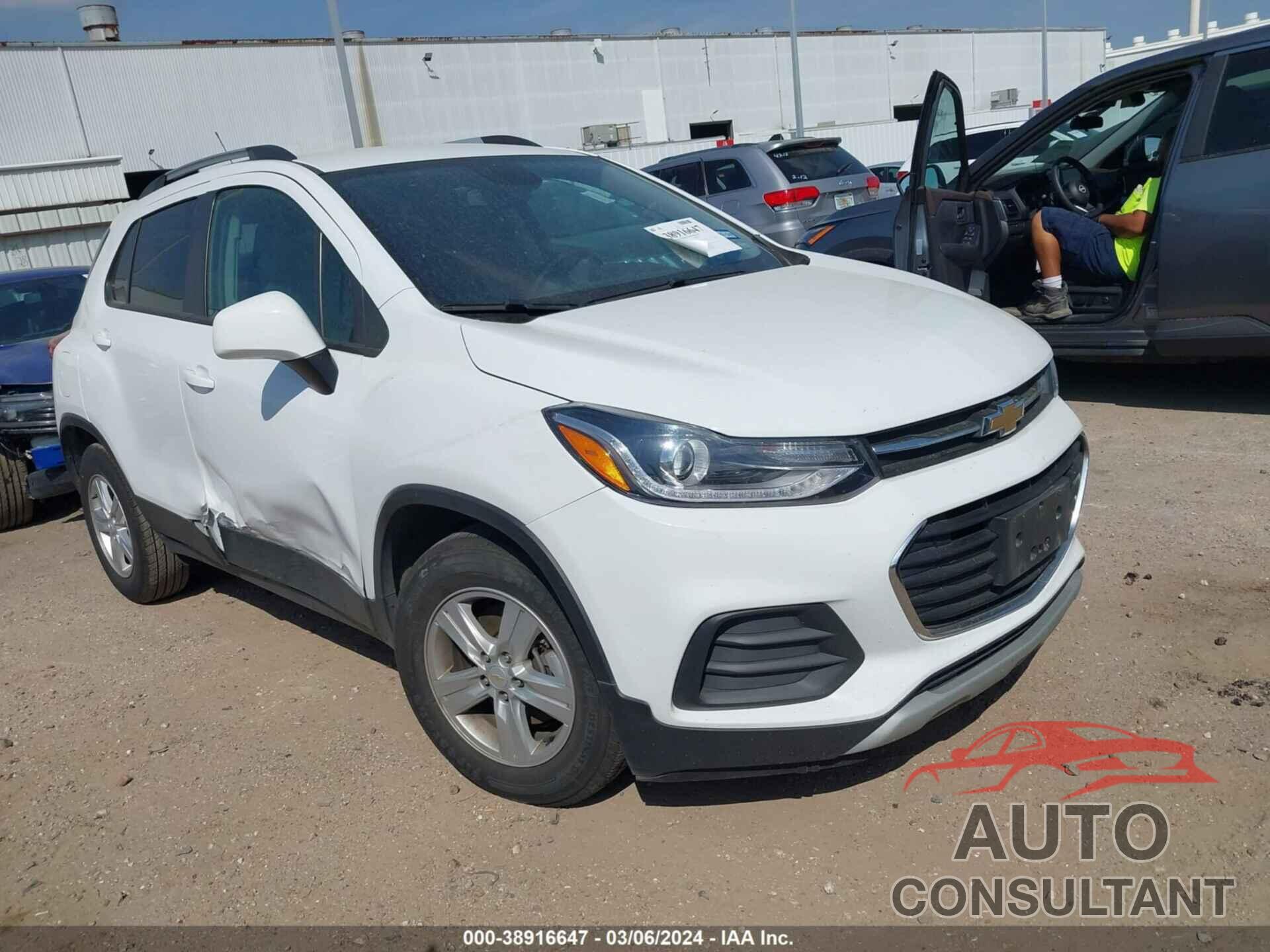 CHEVROLET TRAX 2021 - KL7CJLSB1MB322857