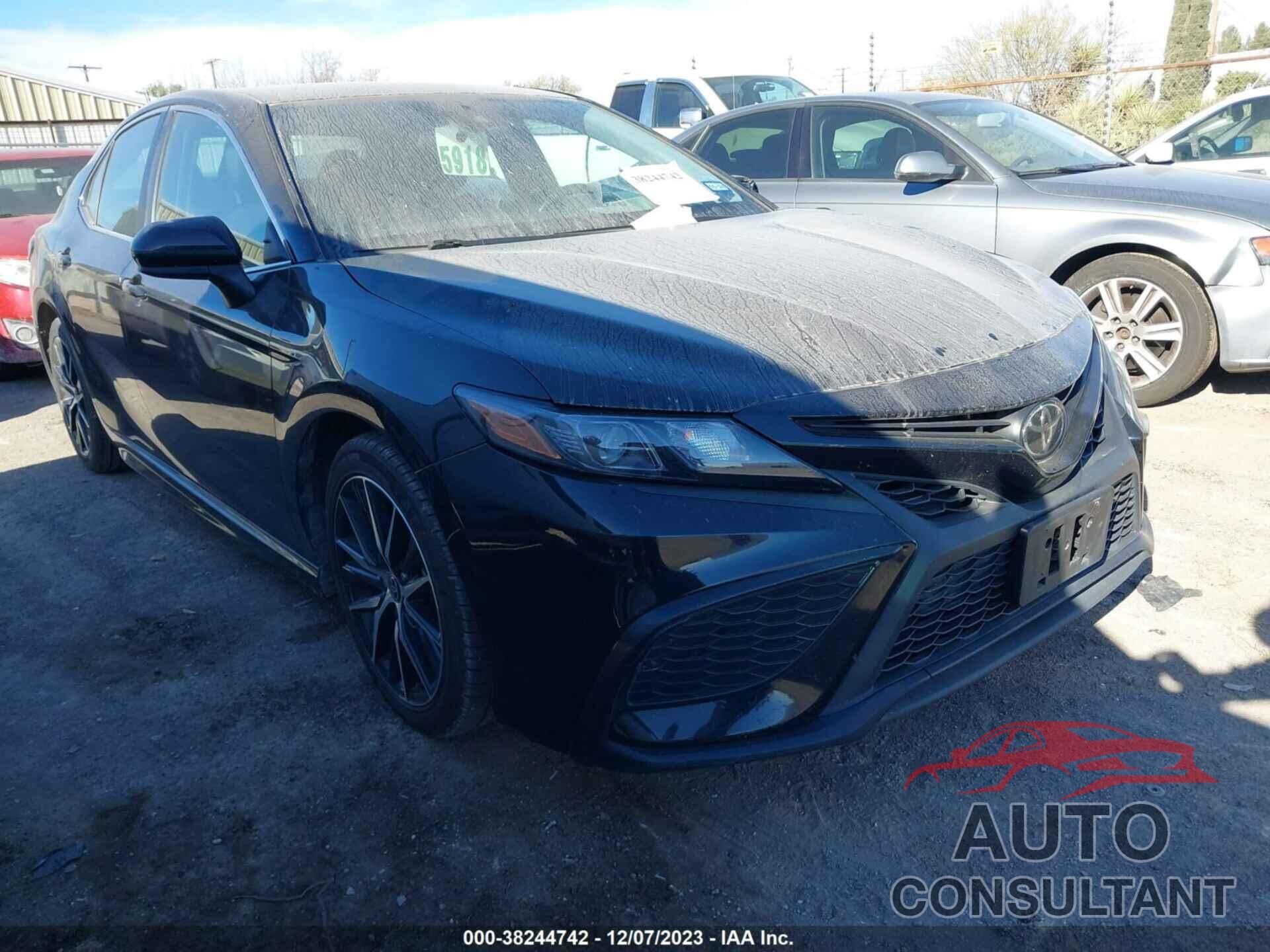 TOYOTA CAMRY 2021 - 4T1G11AK5MU480810