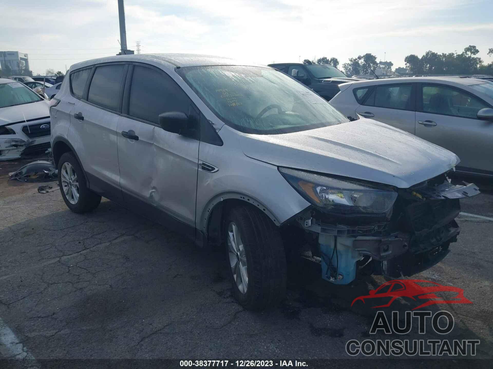 FORD ESCAPE 2018 - 1FMCU0F79JUC70792