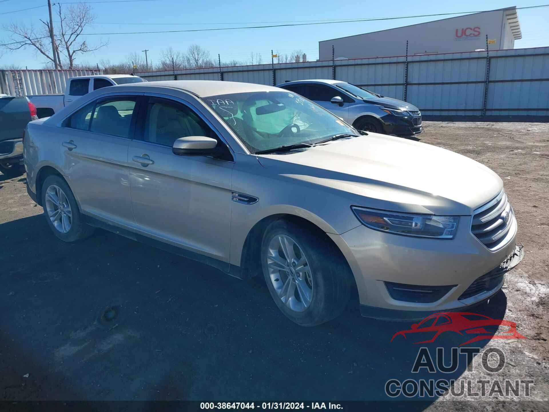 FORD TAURUS 2018 - 1FAHP2E83JG125274