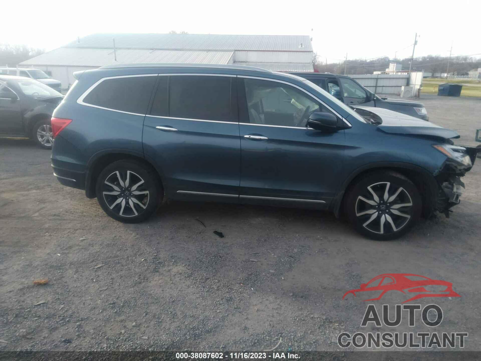 HONDA PILOT 2019 - 5FNYF6H05KB000136