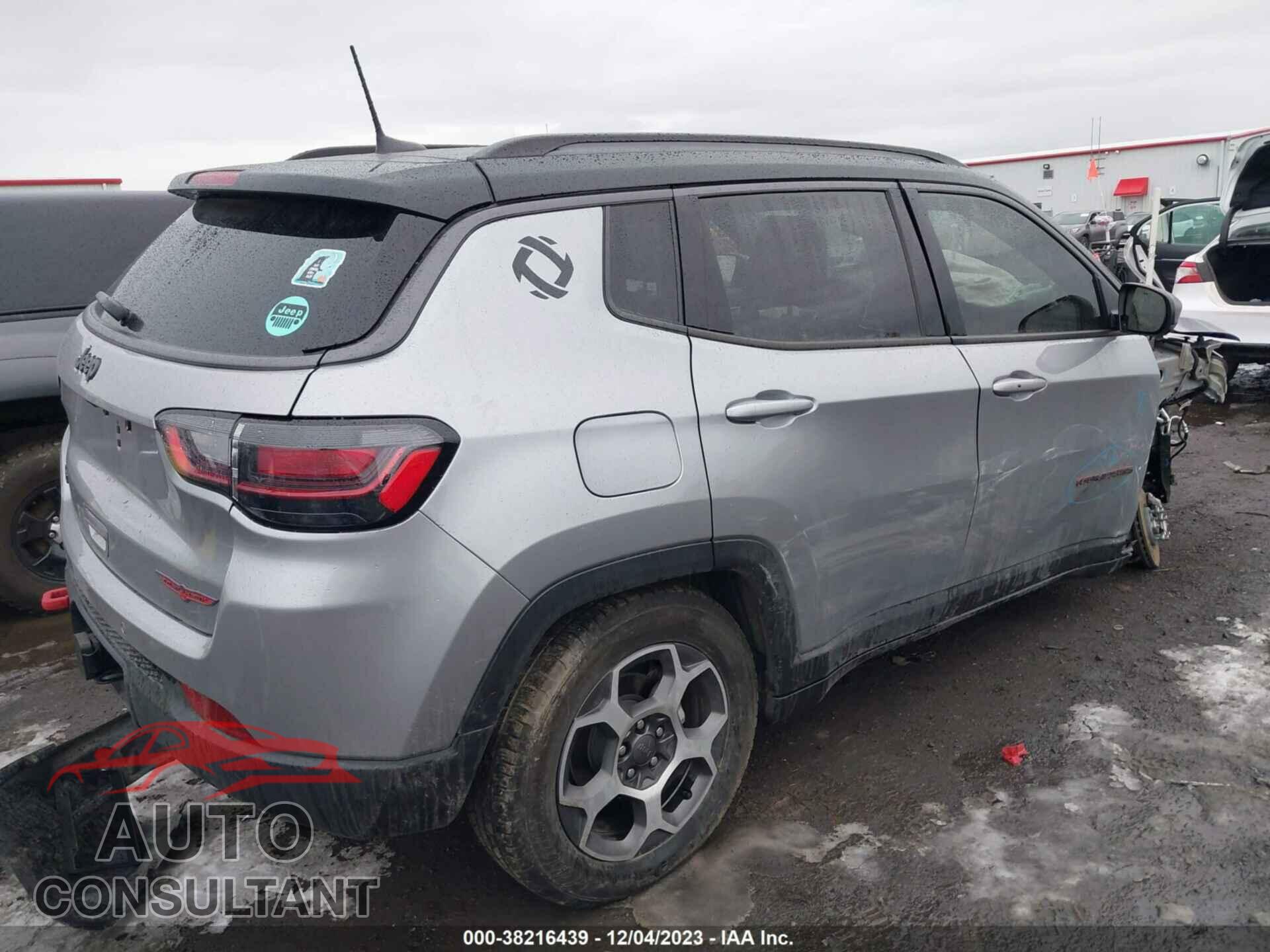 JEEP COMPASS 2022 - 3C4NJDDB9NT158420