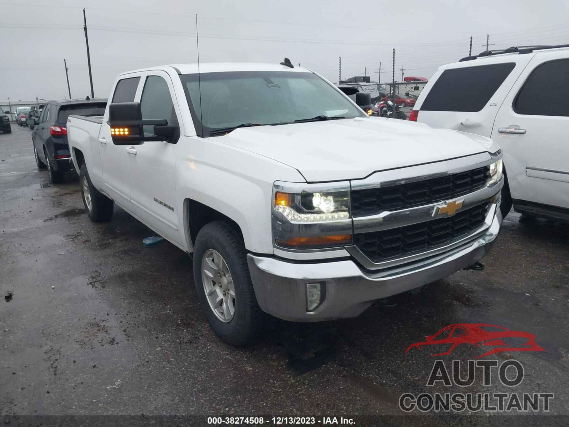 CHEVROLET SILVERADO 1500 2018 - 3GCUKREC1JG305815