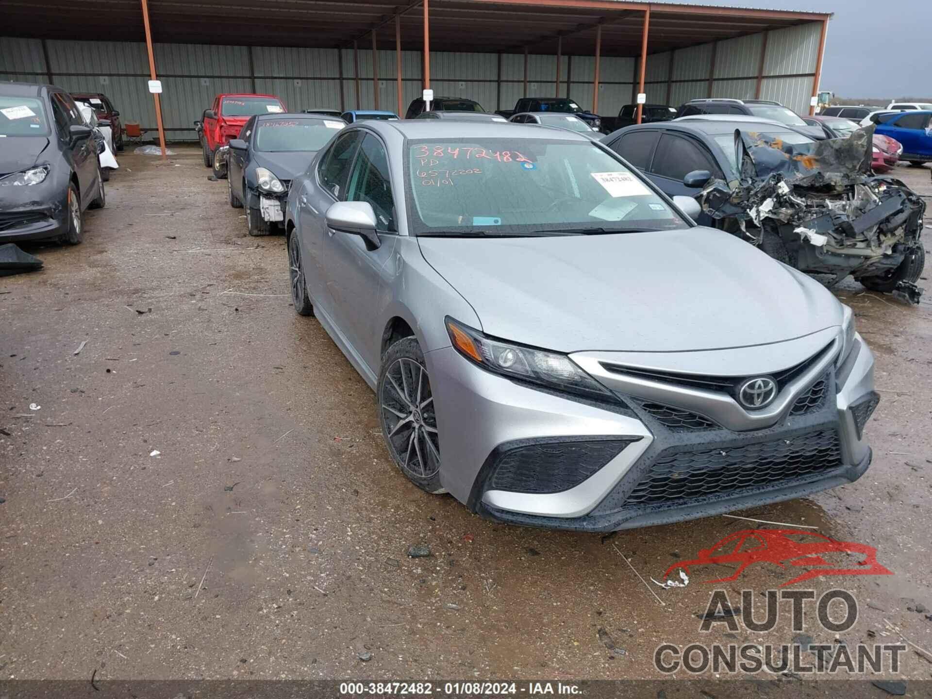 TOYOTA CAMRY 2021 - 4T1G11AKXMU518547