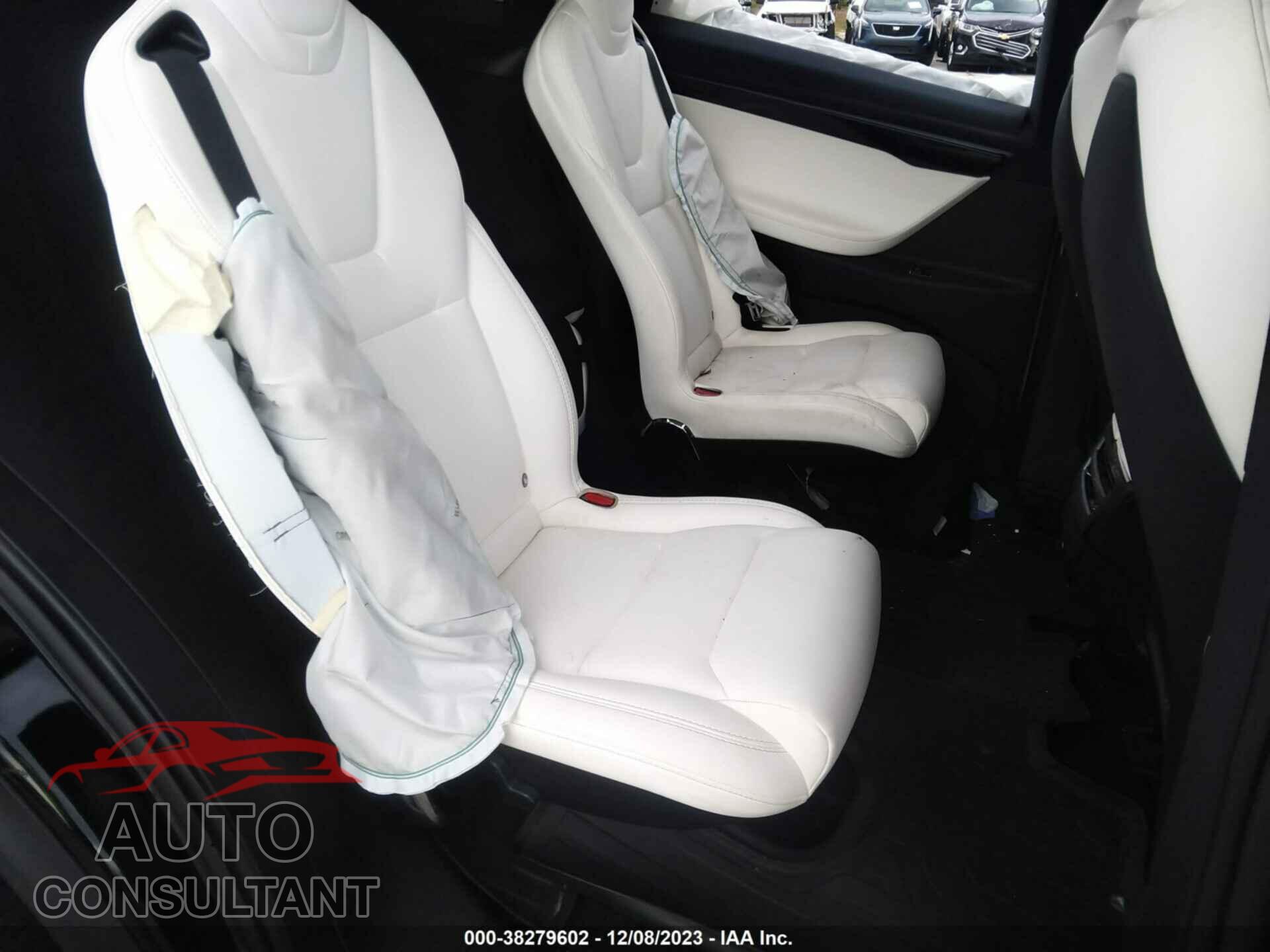 TESLA MODEL X 2020 - 5YJXCBE29LF300413