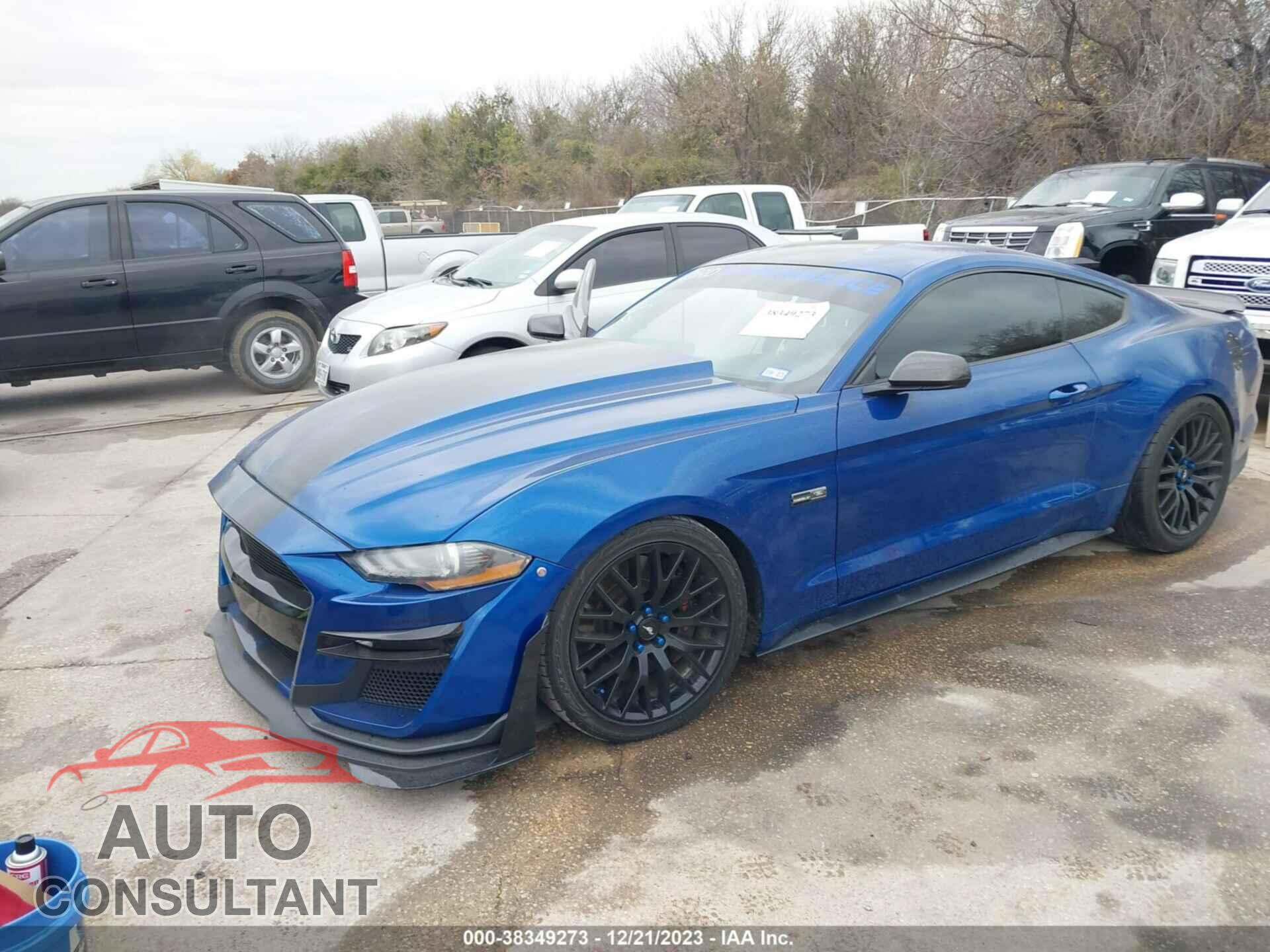 FORD MUSTANG 2018 - 1FA6P8CF0J5117401
