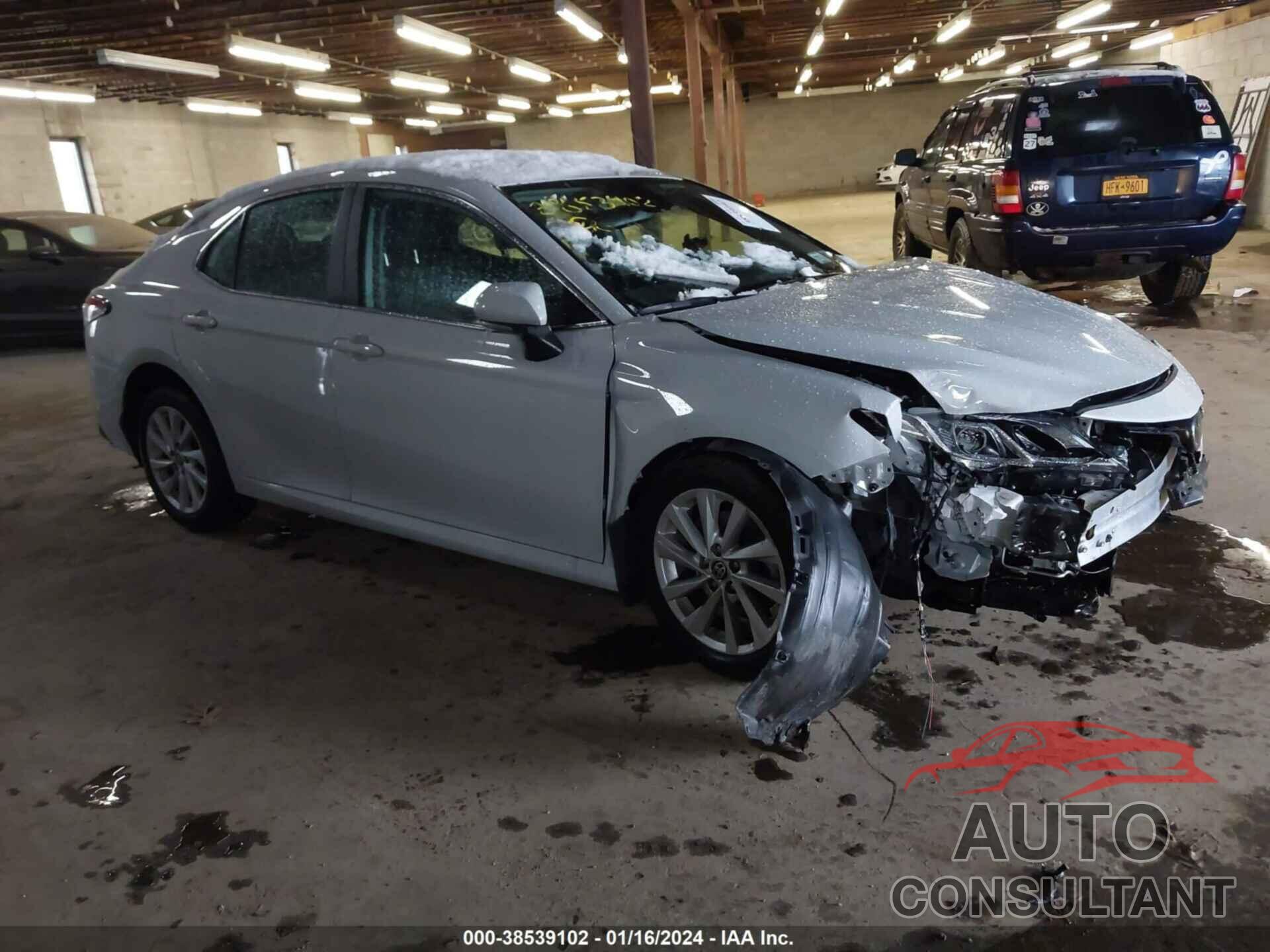 TOYOTA CAMRY 2022 - 4T1R11BK2NU071849