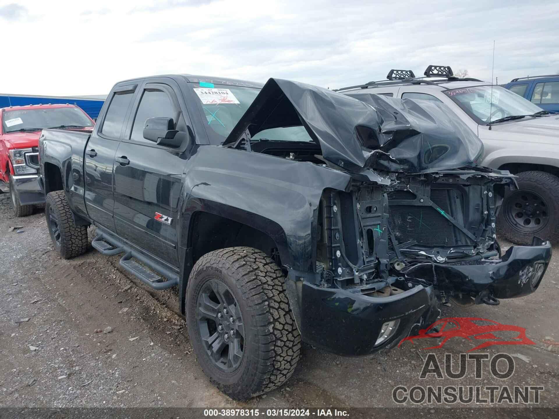 CHEVROLET SILVERADO 1500 2017 - 1GCVKREC8HZ125150