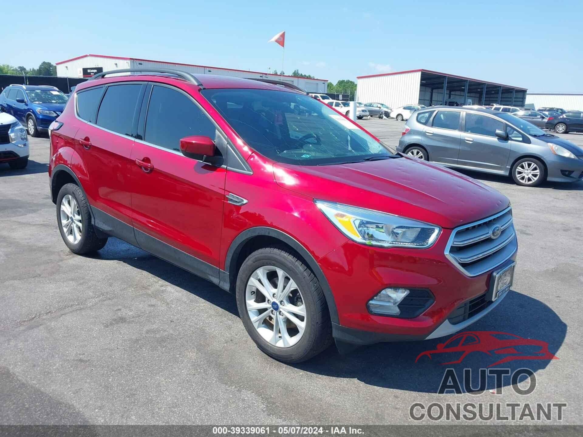 FORD ESCAPE 2018 - 1FMCU0GD5JUD55973