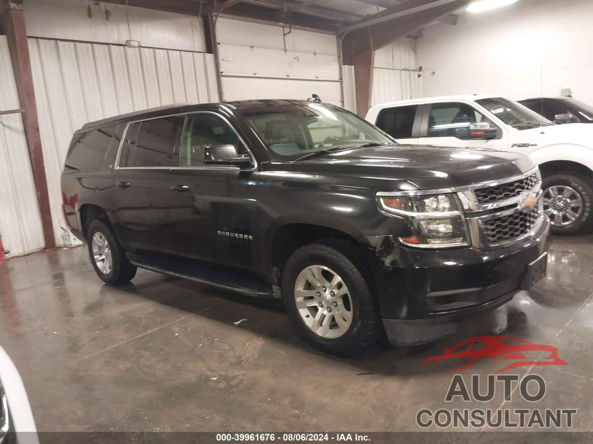 CHEVROLET SUBURBAN 2018 - 1GNSKHKC0JR392104