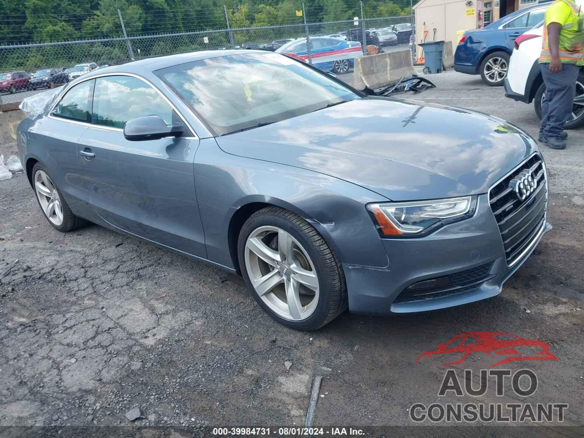 AUDI A5 2013 - WAULFAFR4DA063025