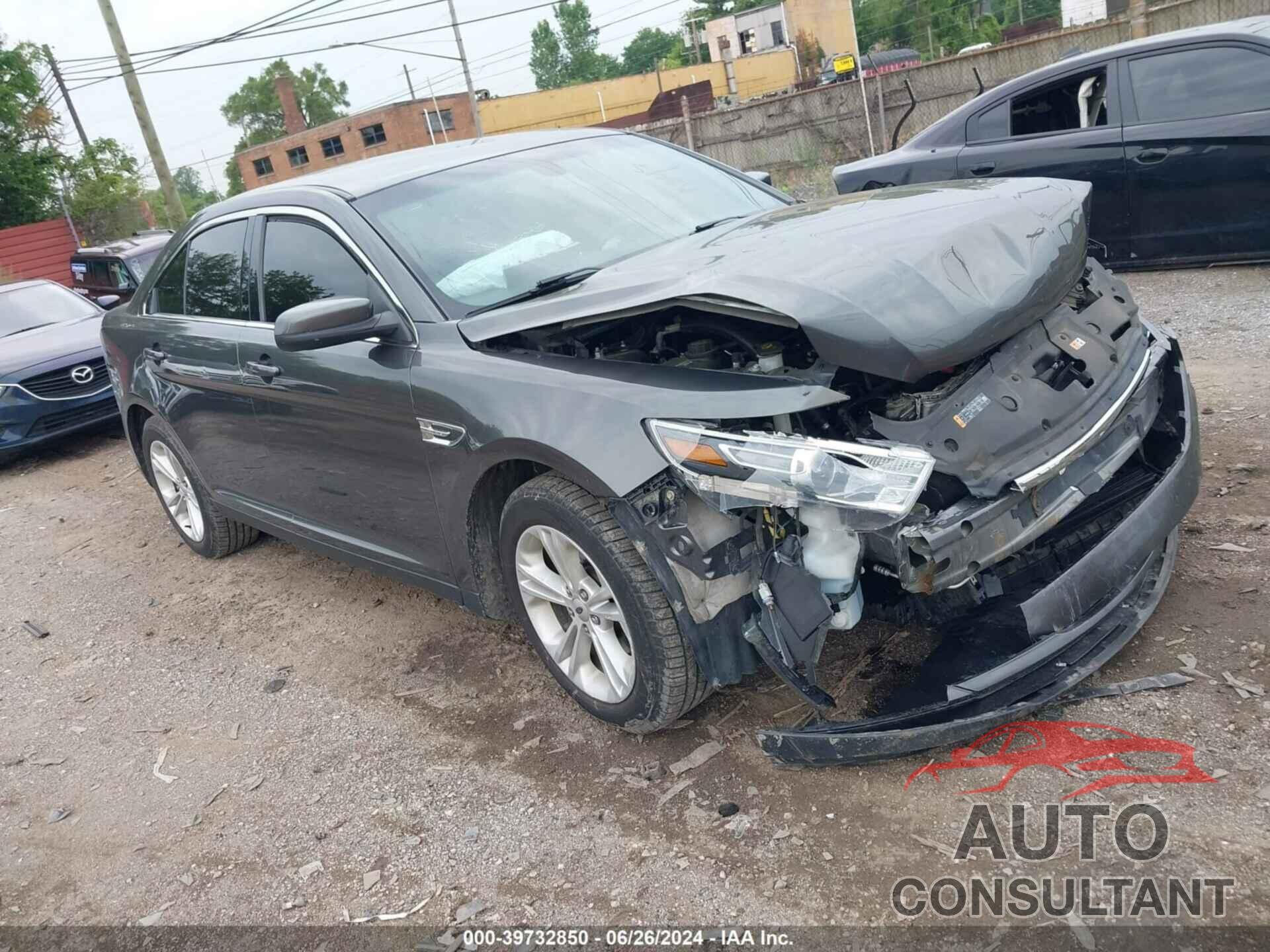 FORD TAURUS 2018 - 1FAHP2E87JG113757