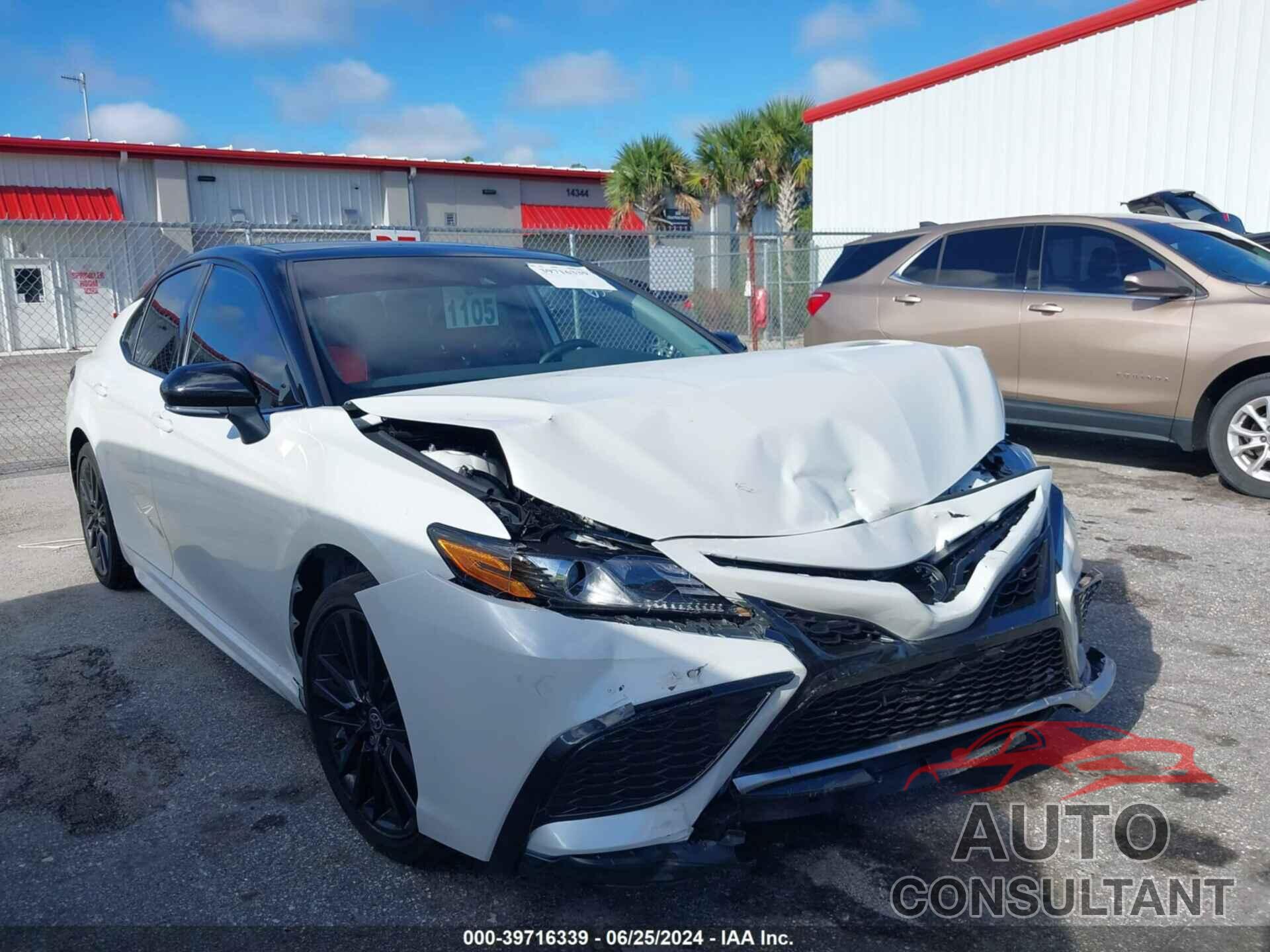 TOYOTA CAMRY 2023 - 4T1K61AK8PU082894