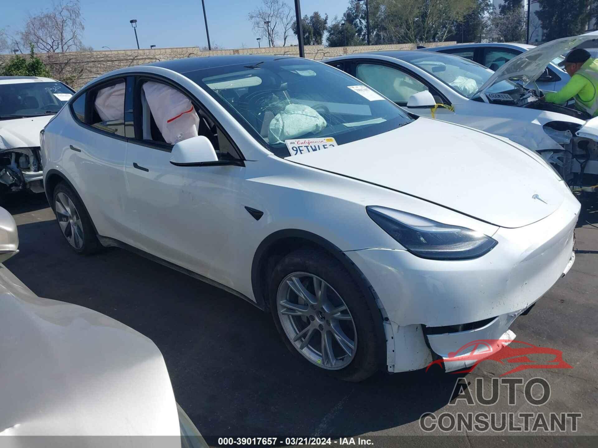 TESLA MODEL Y 2023 - 7SAYGDEE6PF628914