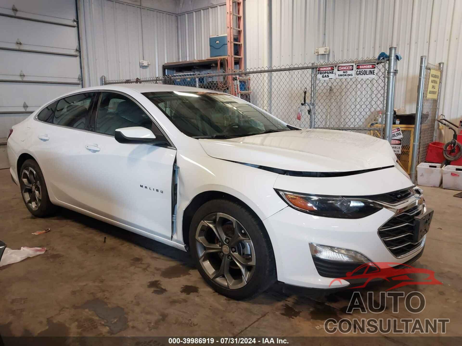 CHEVROLET MALIBU 2020 - 1G1ZD5ST4LF096841