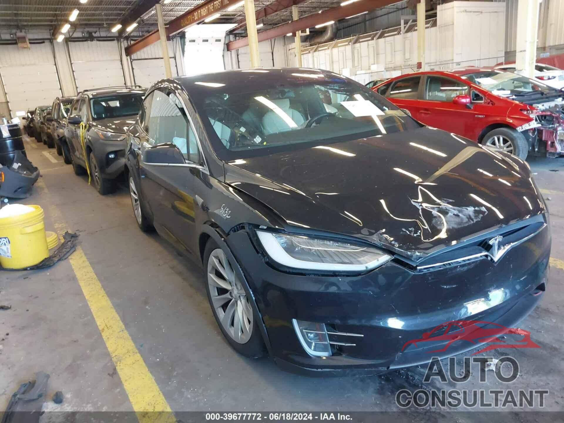 TESLA MODEL X 2016 - 5YJXCAE2XGF008172