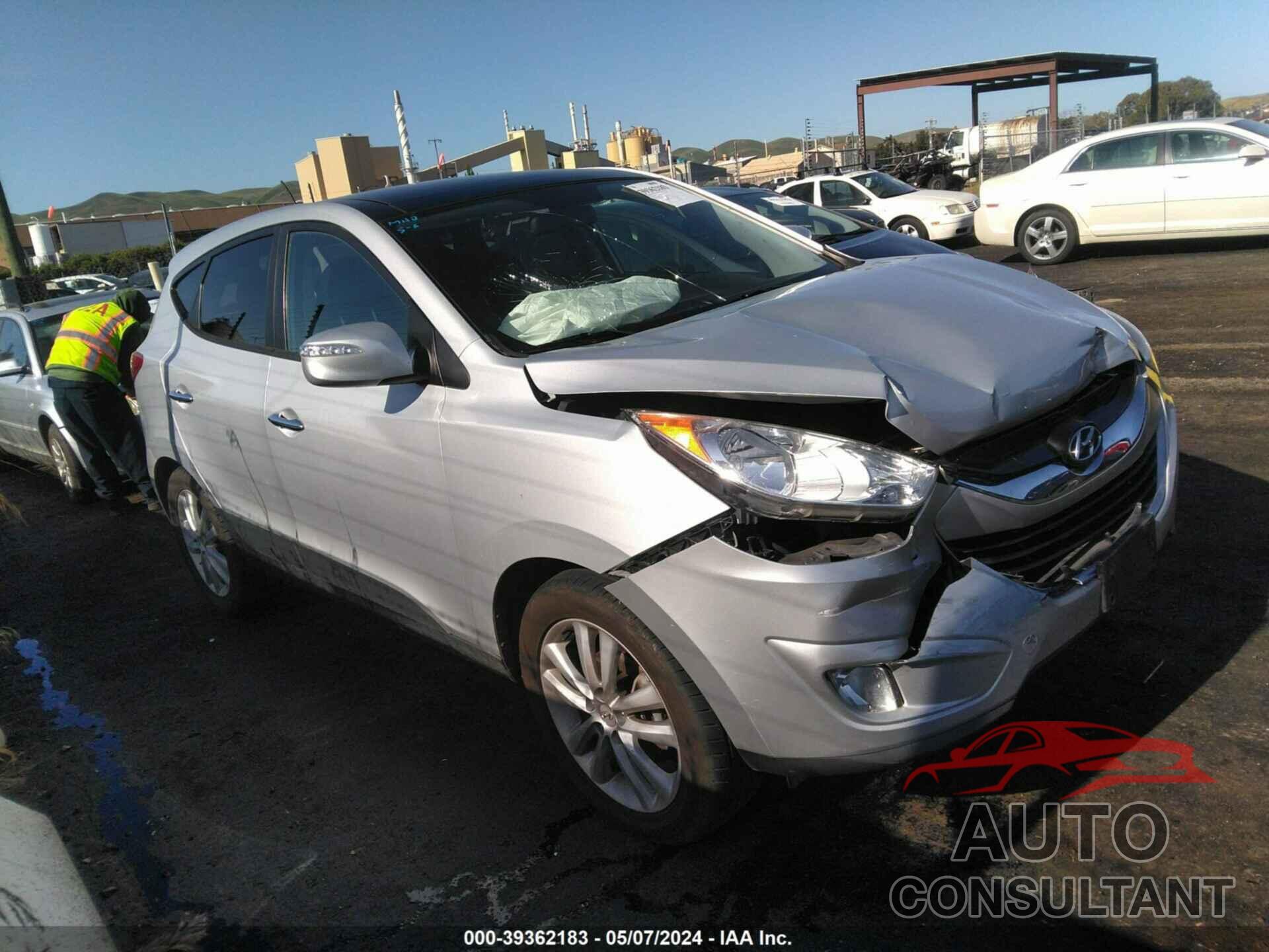 HYUNDAI TUCSON 2010 - KM8JU3AC9AU013807