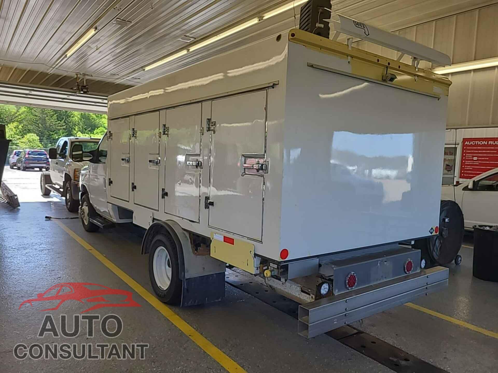 FORD ECONOLINE 2017 - 1FDXE4FS0HDC69020