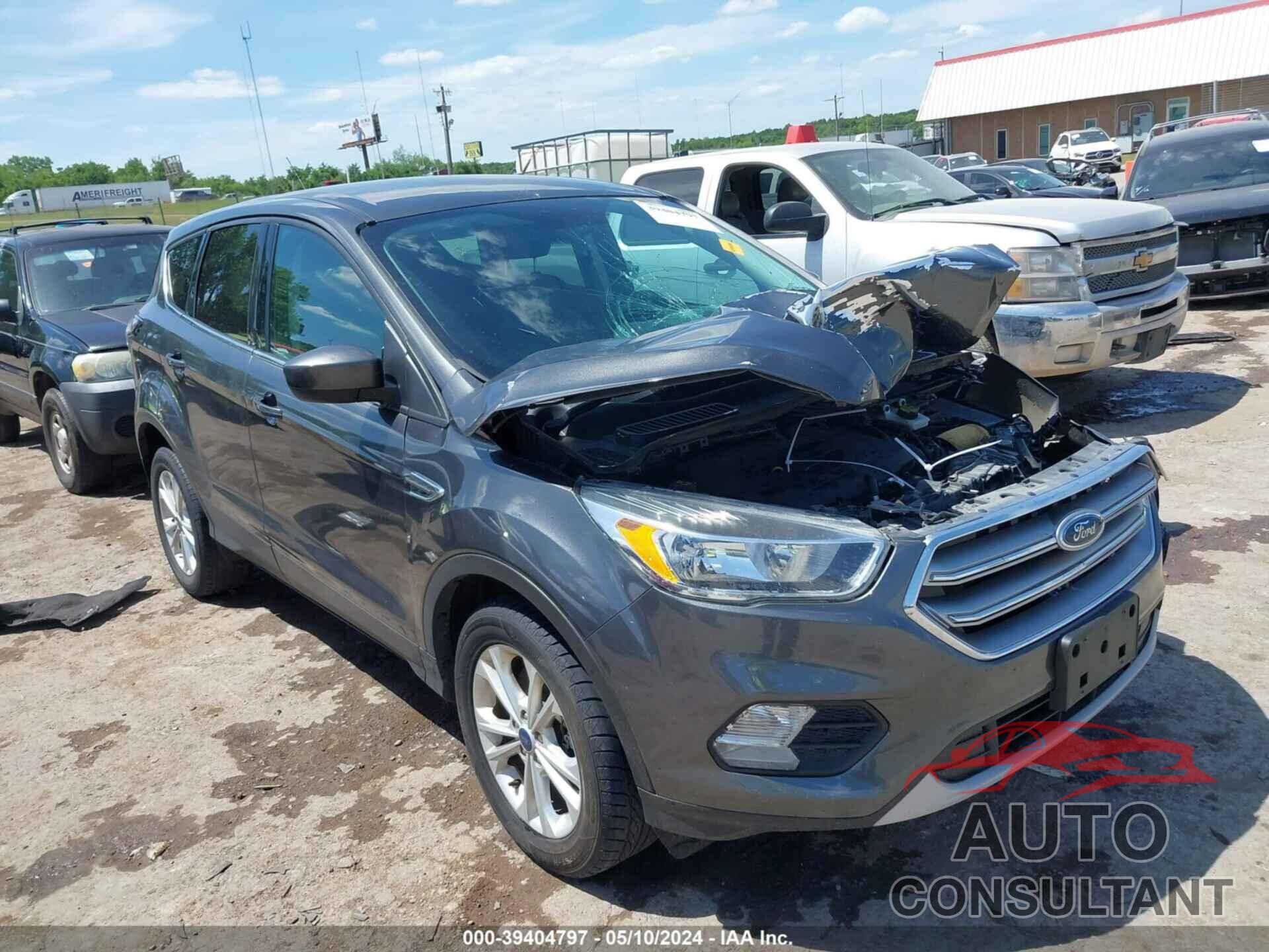 FORD ESCAPE 2017 - 1FMCU9GD0HUE49564