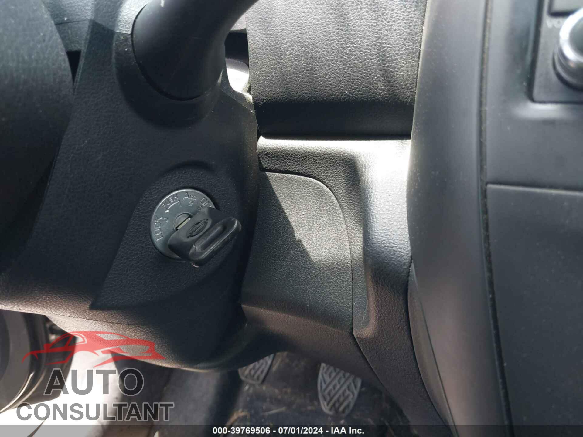 NISSAN VERSA 2019 - 3N1CN7AP3KL869512