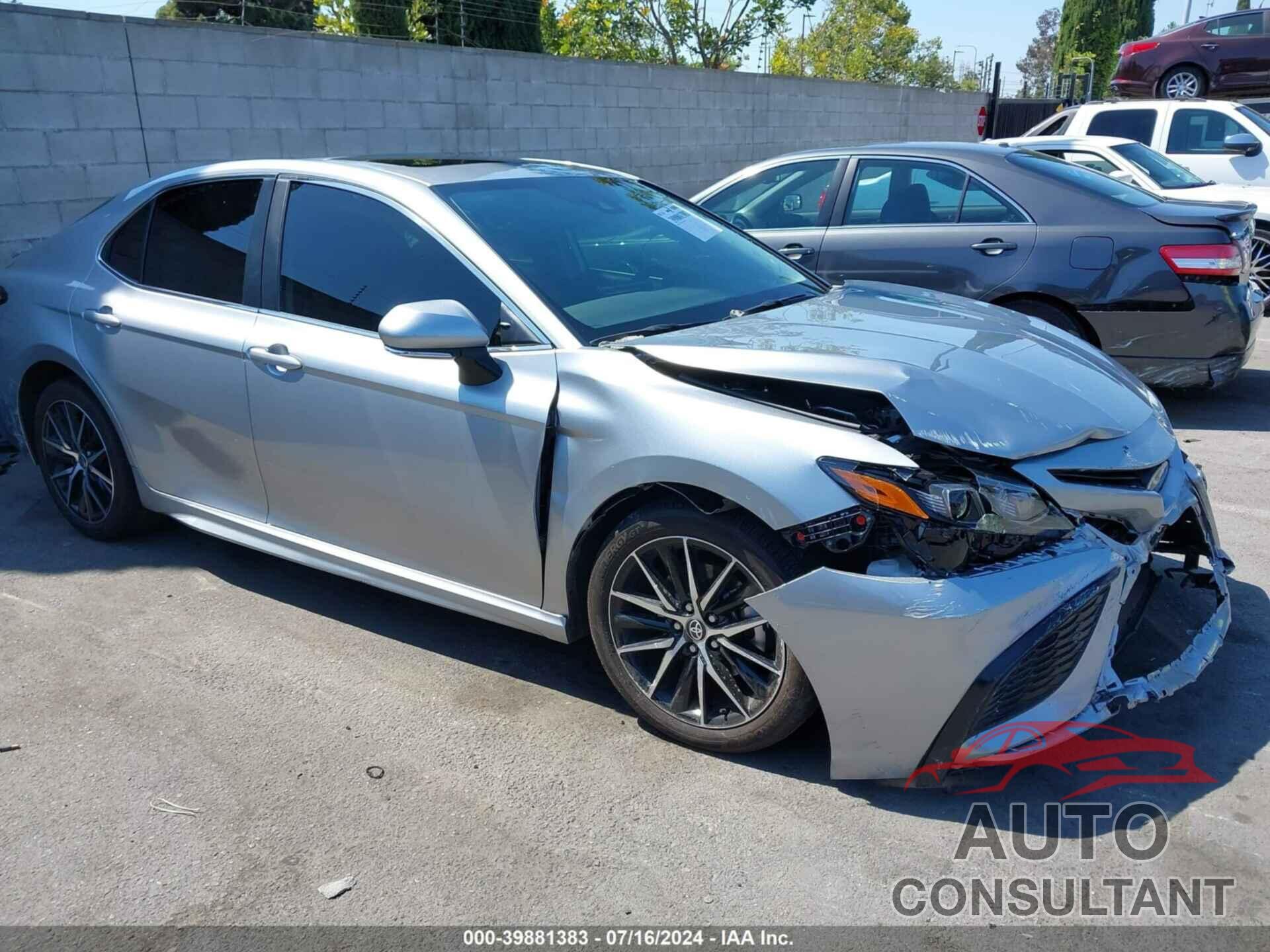 TOYOTA CAMRY 2024 - 4T1G11AK3RU855231