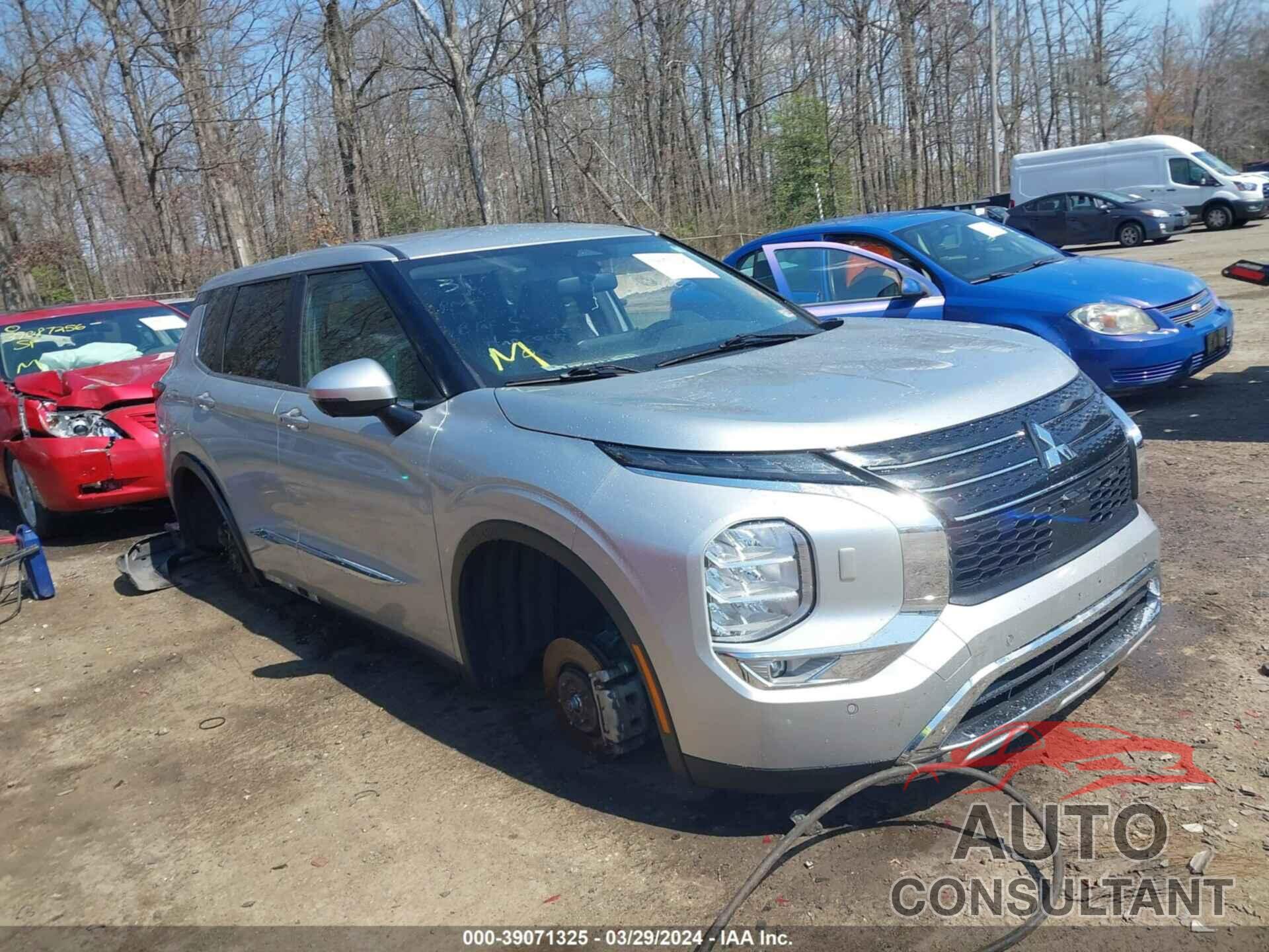 MITSUBISHI OUTLANDER 2022 - JA4J4UA8XNZ038353
