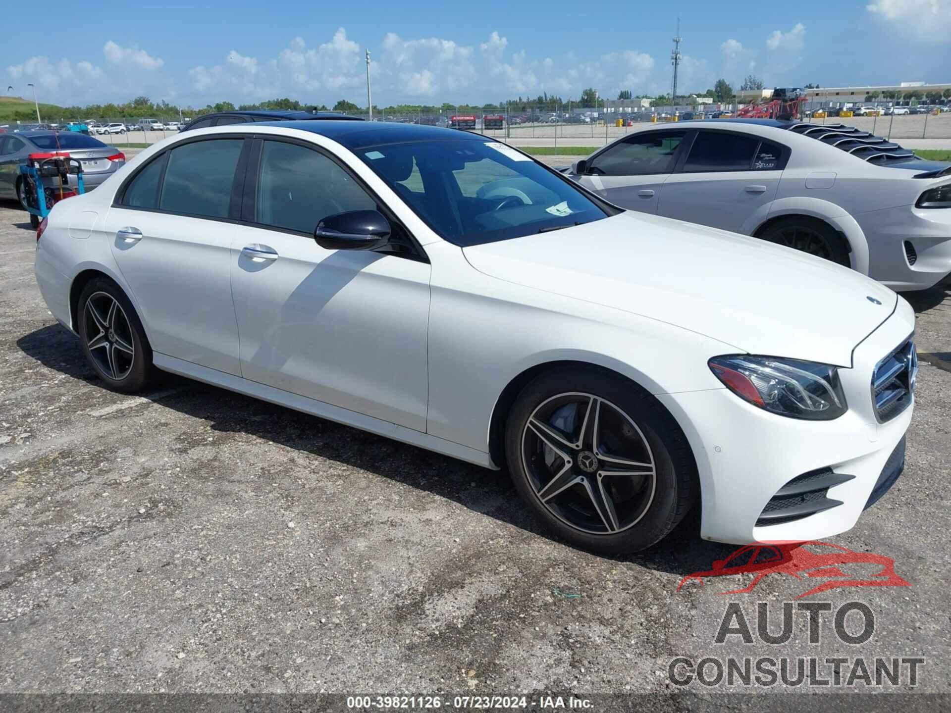 MERCEDES-BENZ E 300 2018 - WDDZF4JB9JA469568