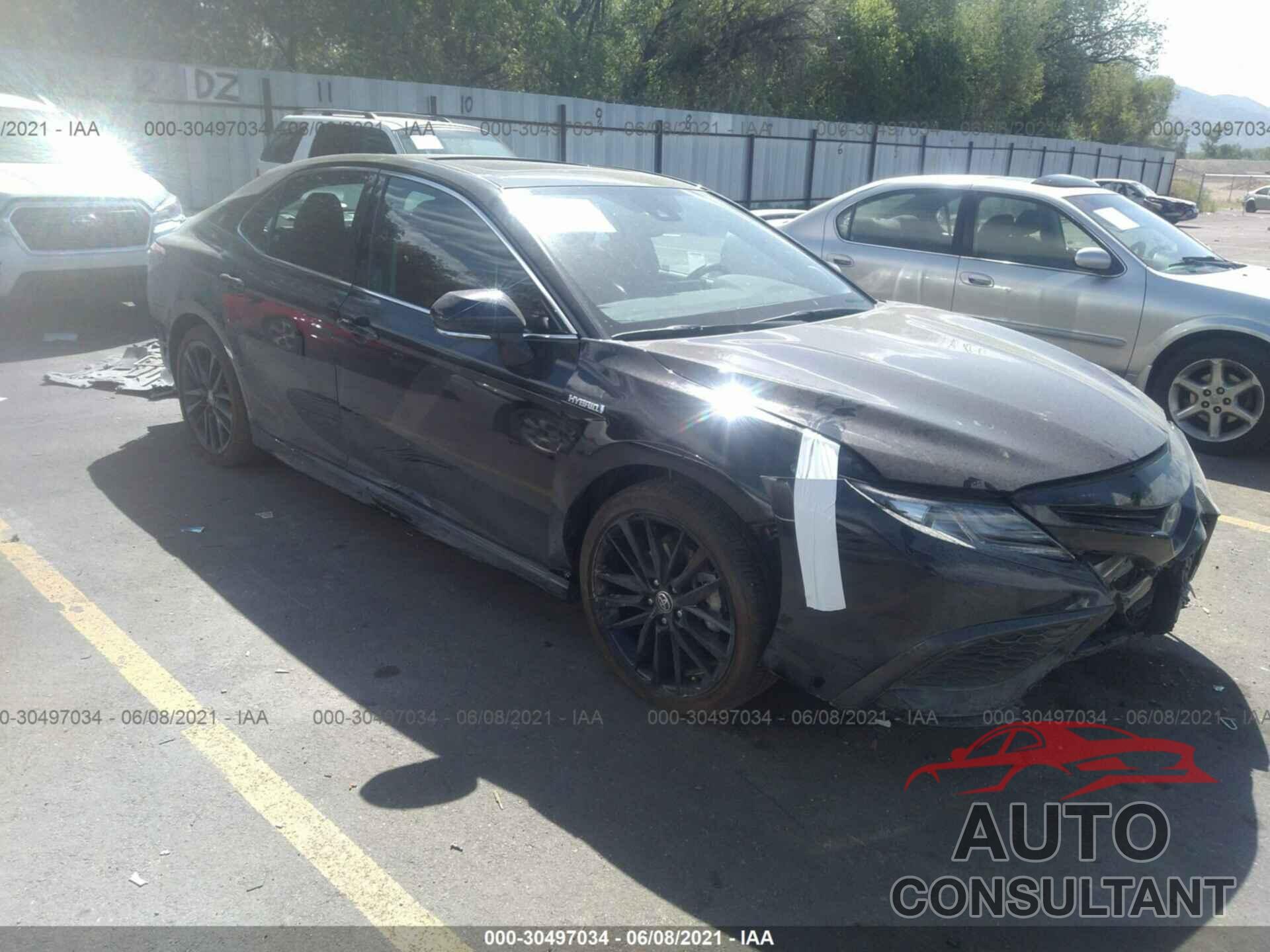 TOYOTA CAMRY 2021 - 4T1K31AK6MU550349