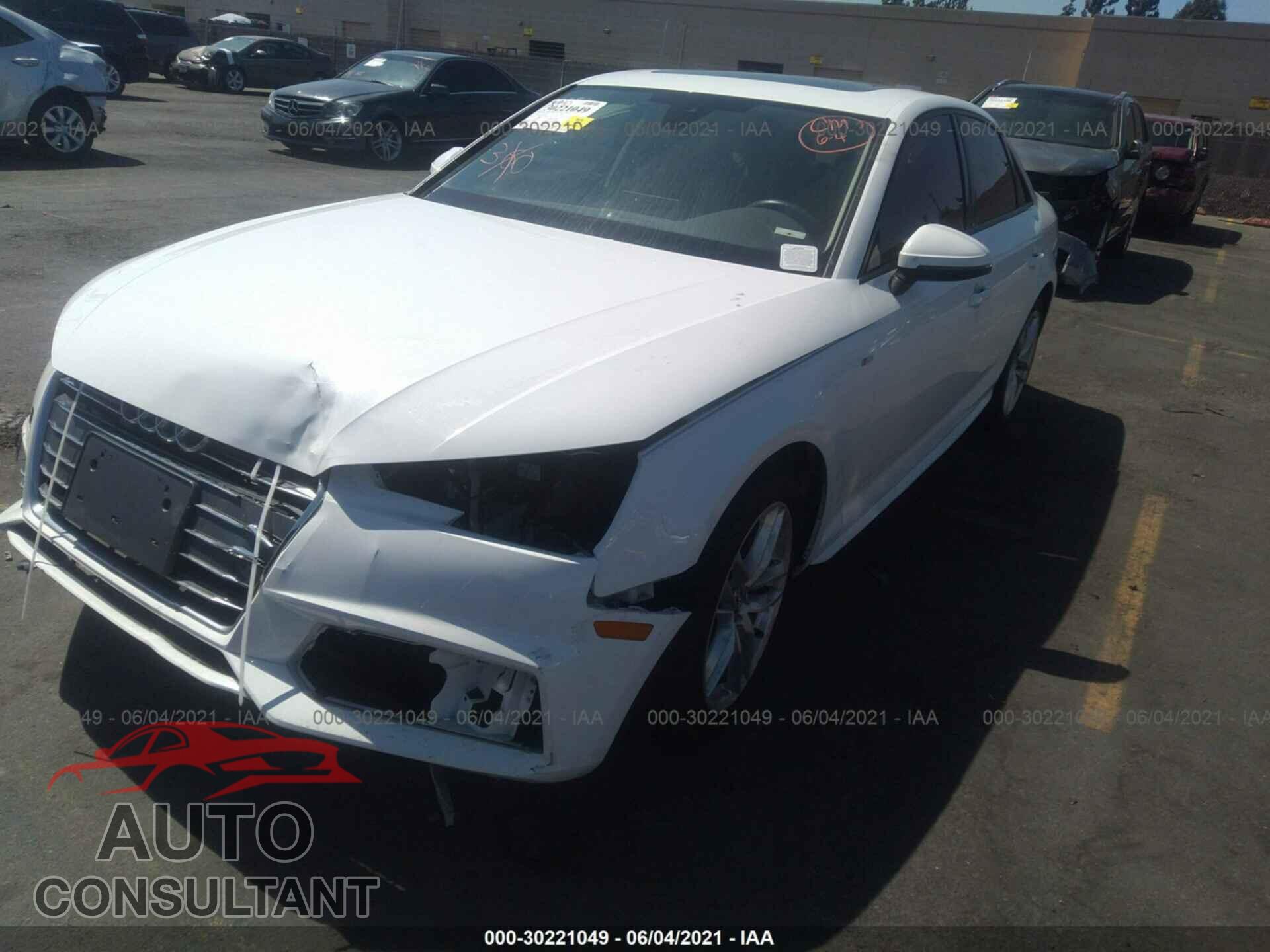 AUDI A4 2017 - WAUDNAF48HN043452