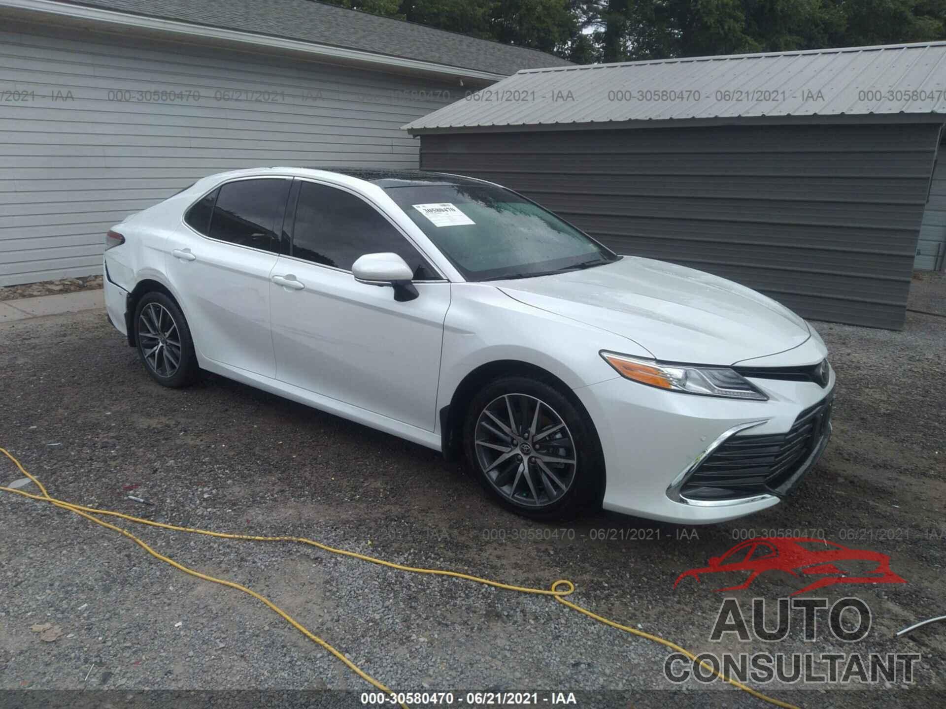 TOYOTA CAMRY 2021 - 4T1F11BKXMU033089