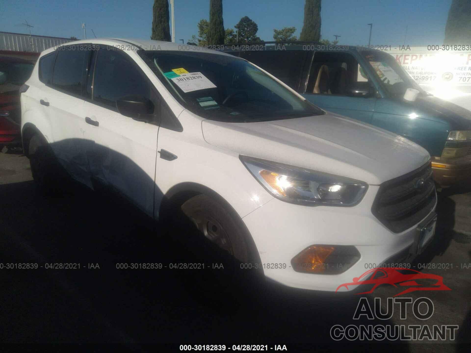 FORD ESCAPE 2017 - 1FMCU0F72HUB66896