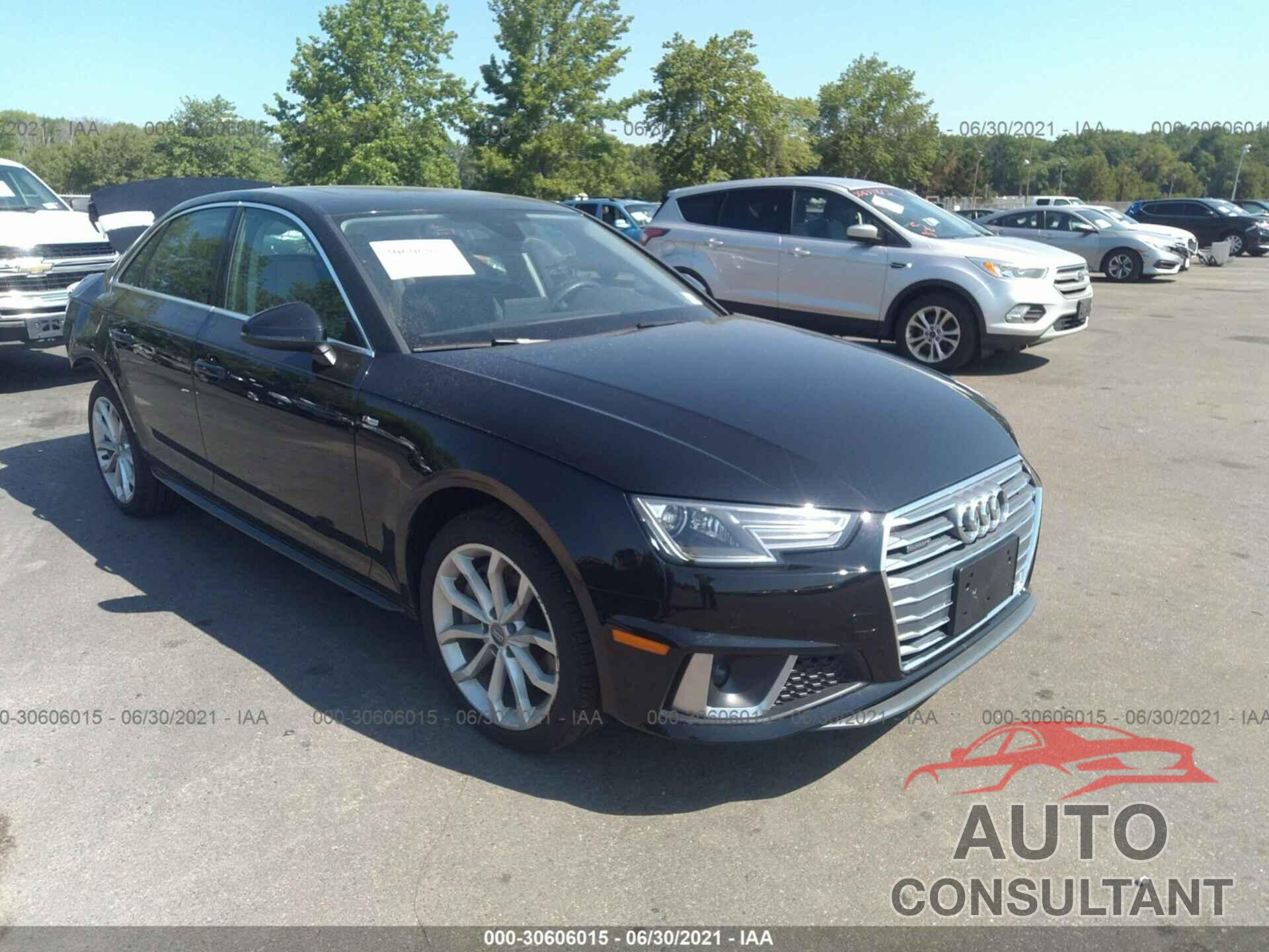 AUDI A4 2019 - WAUDNAF46KA087724