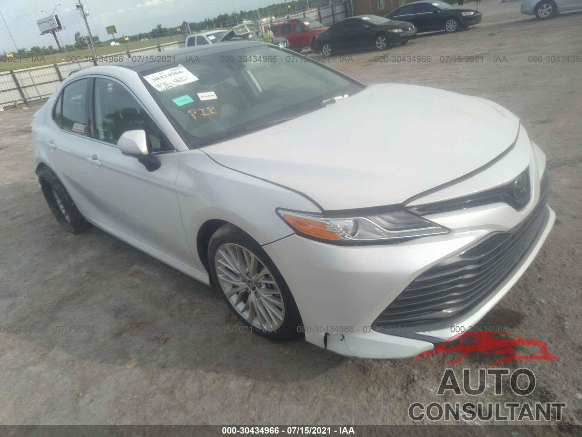 TOYOTA CAMRY 2019 - 4T1B11HK0KU724067