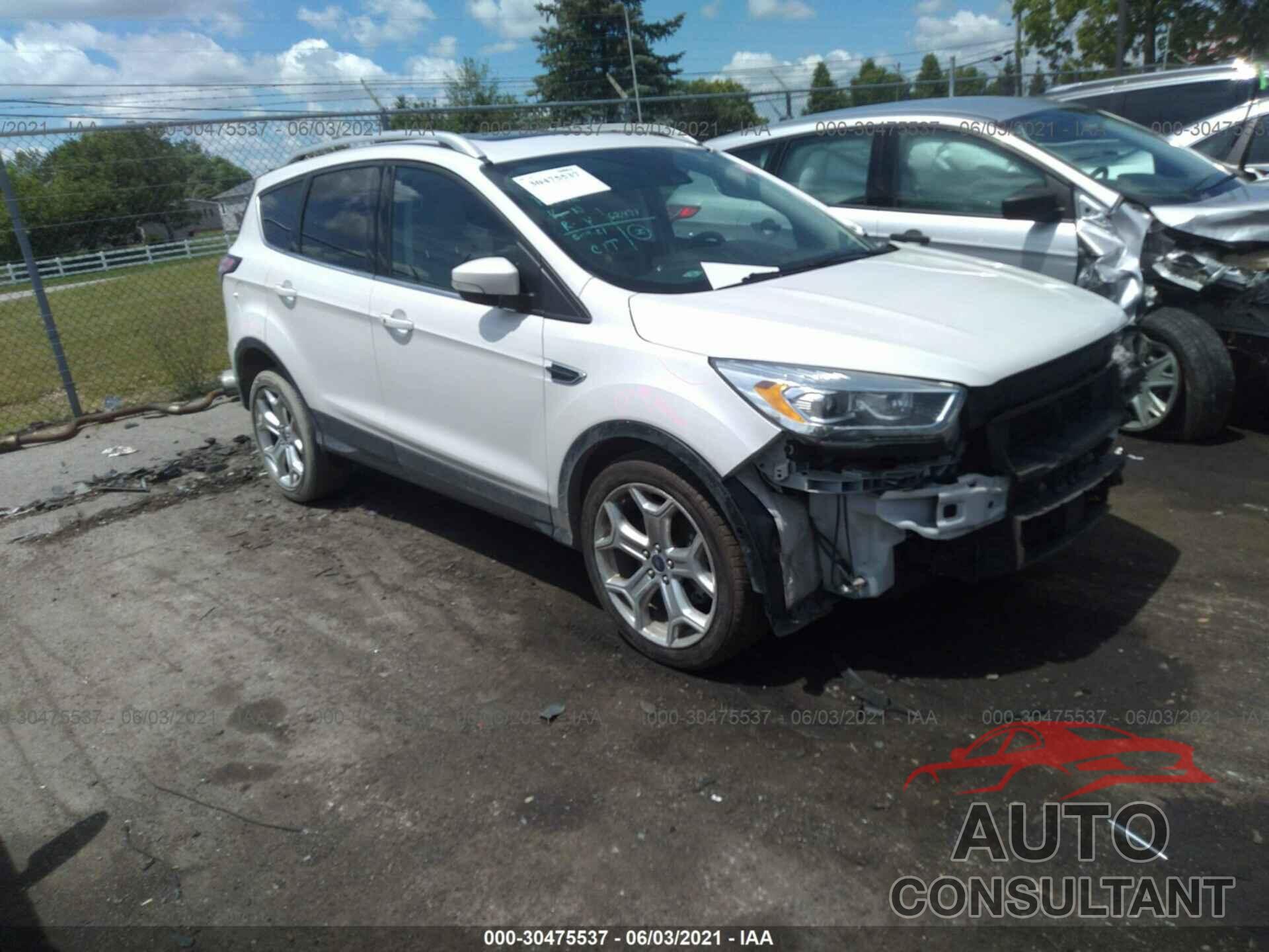FORD ESCAPE 2018 - 1FMCU9J98JUC05235