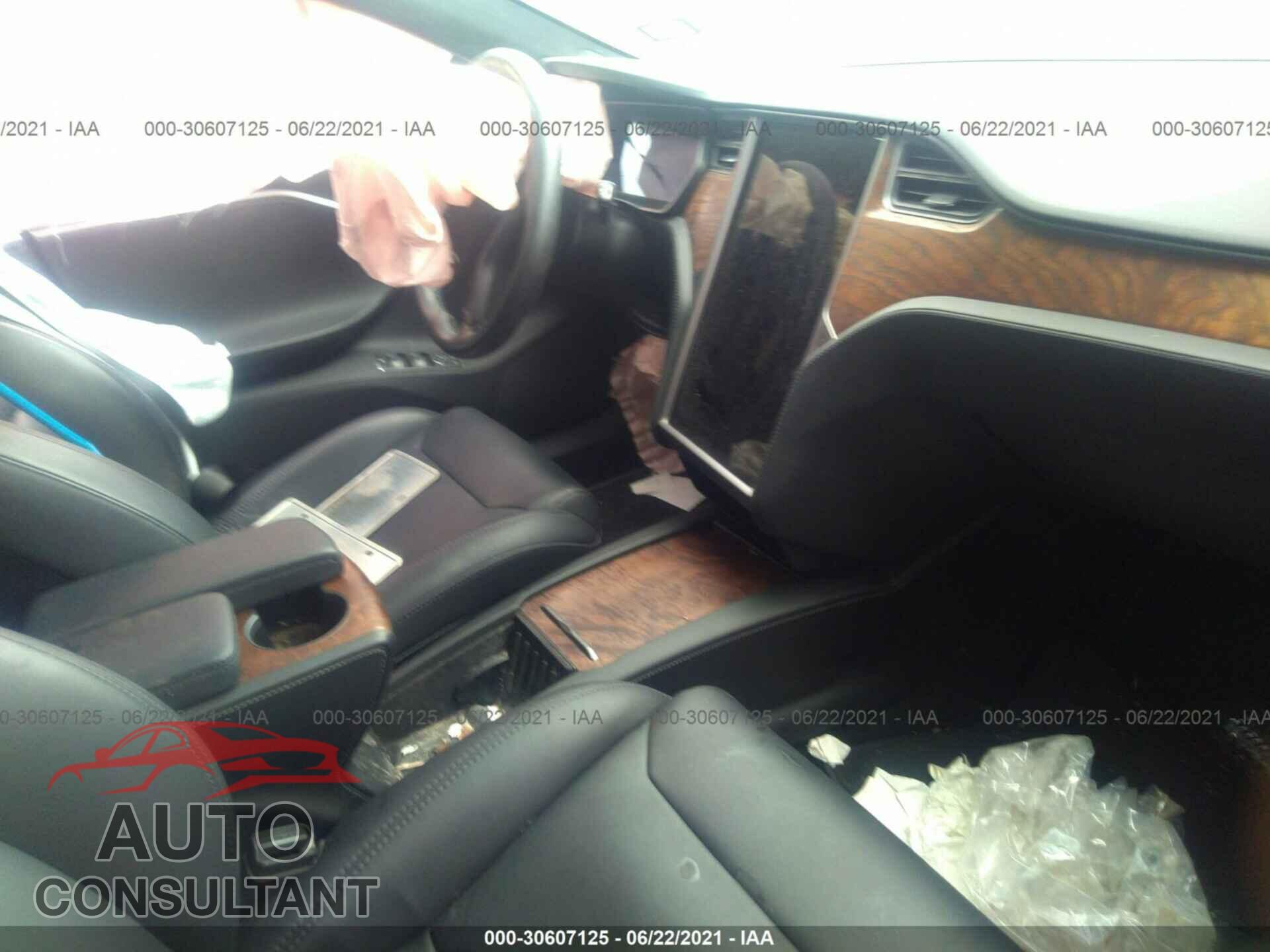 TESLA MODEL S 2018 - 5YJSA1E22JF294591