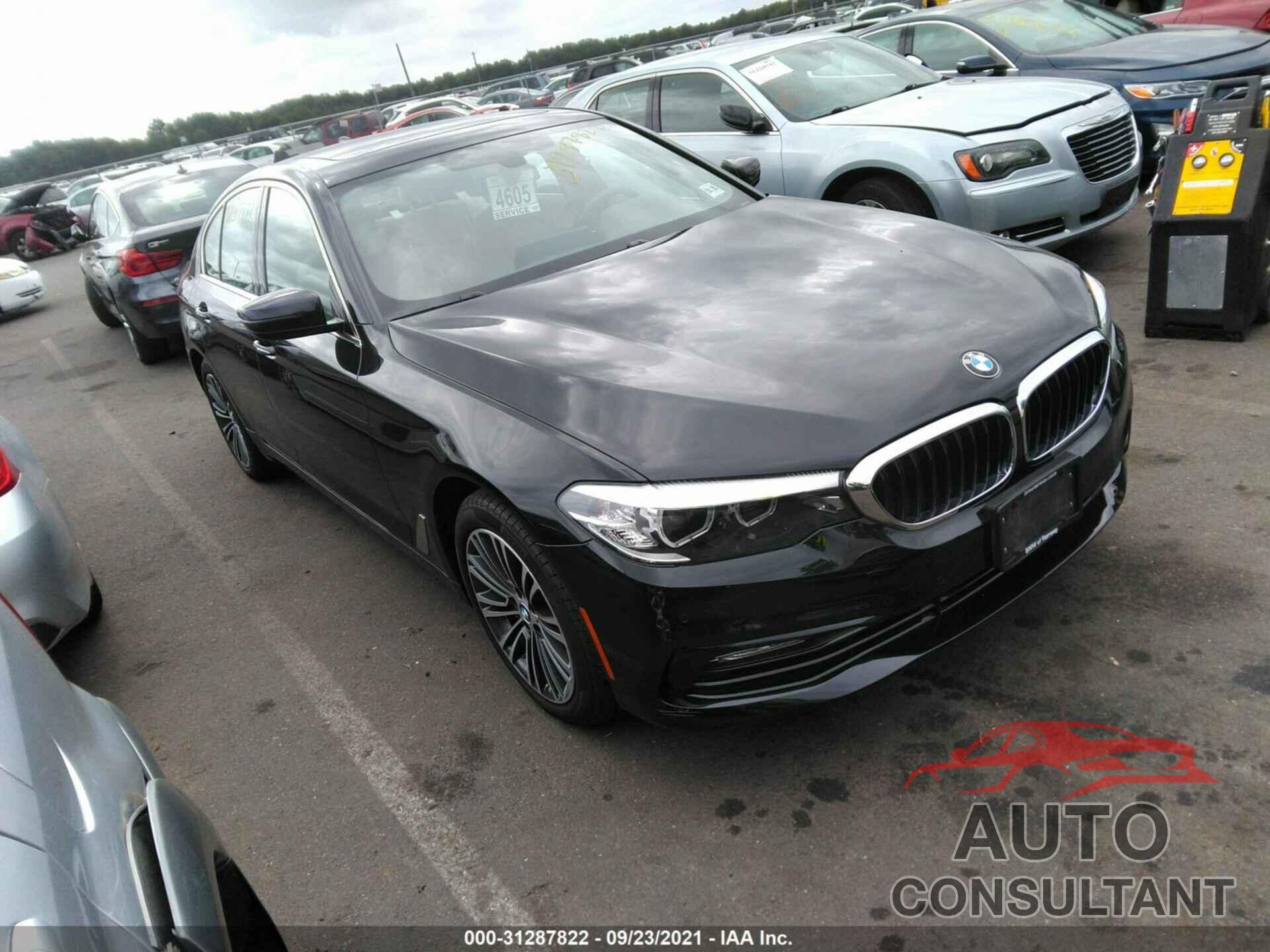 BMW 5 SERIES 2018 - WBAJA7C55JWA72683