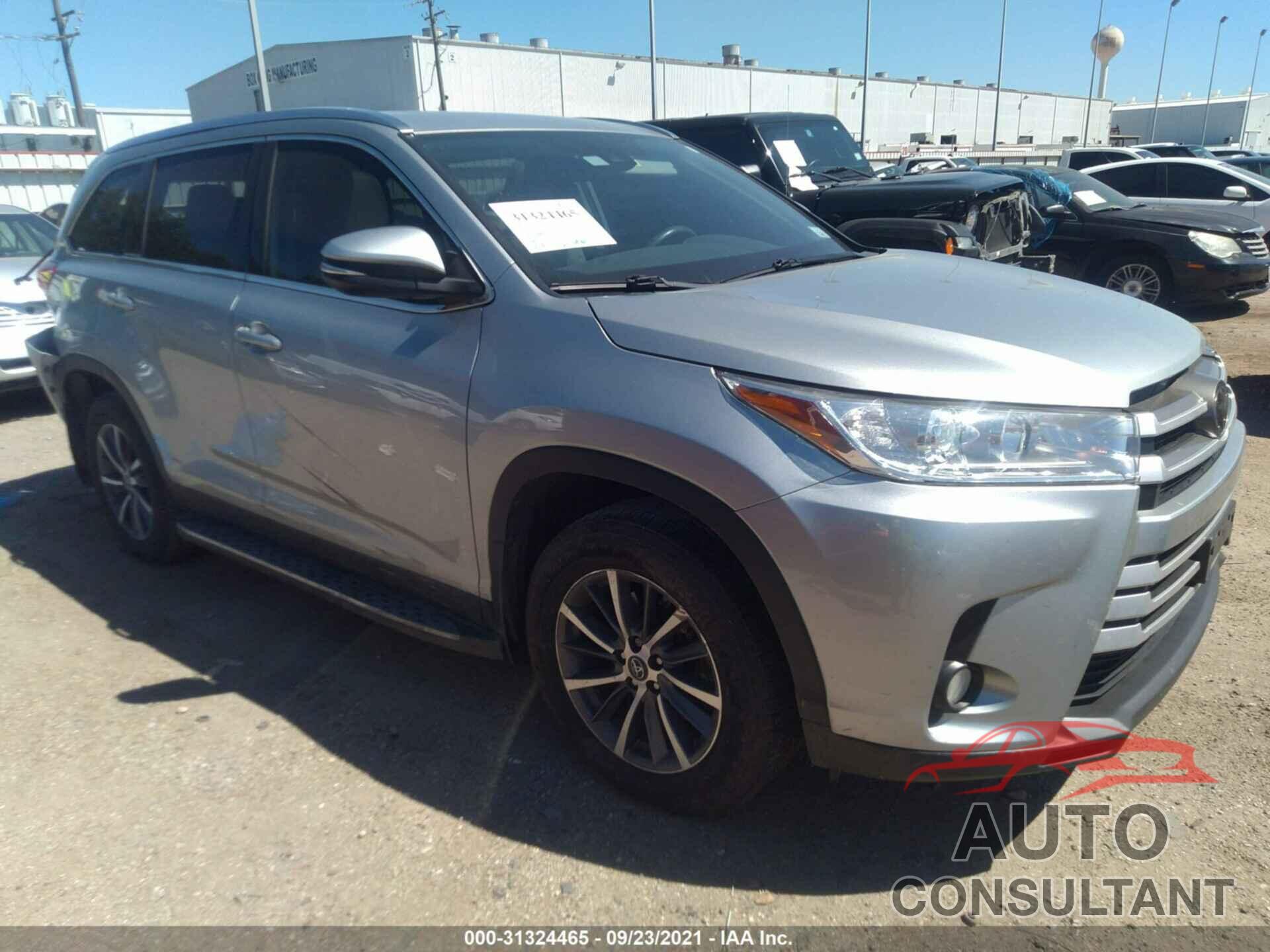 TOYOTA HIGHLANDER 2019 - 5TDKZRFH7KS555107