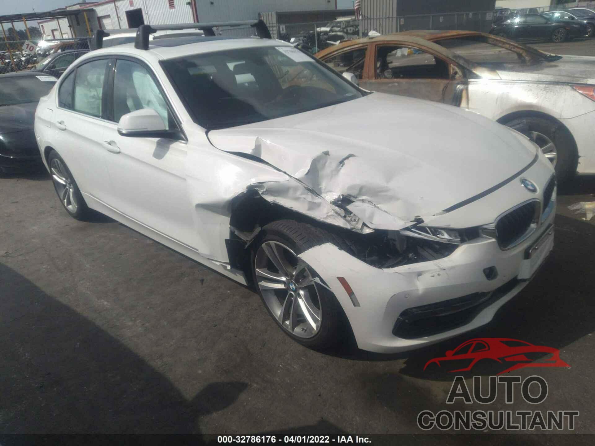 BMW 3 SERIES 2017 - WBA8B9G56HNU50492