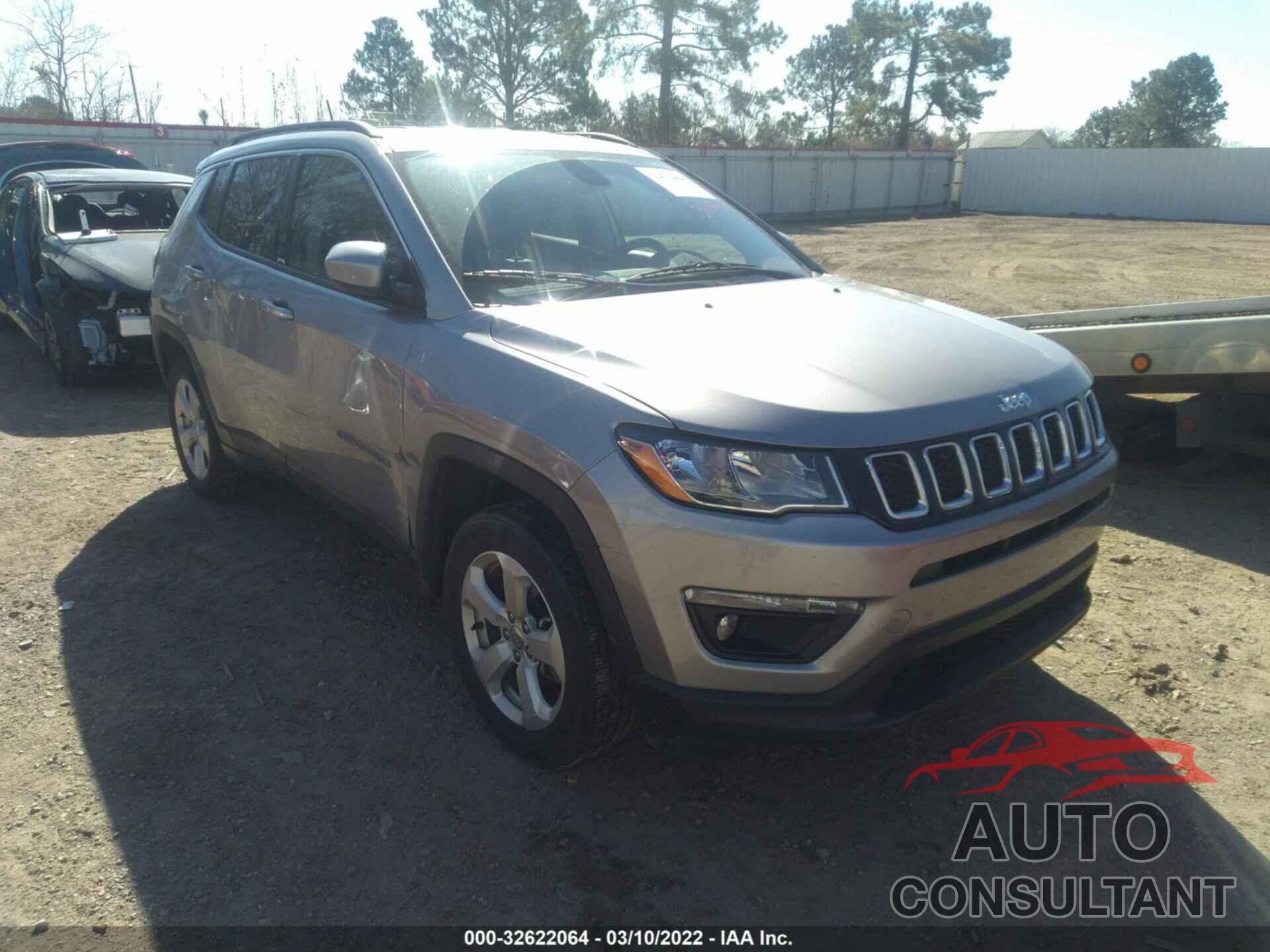 JEEP COMPASS 2018 - 3C4NJDBB1JT398459