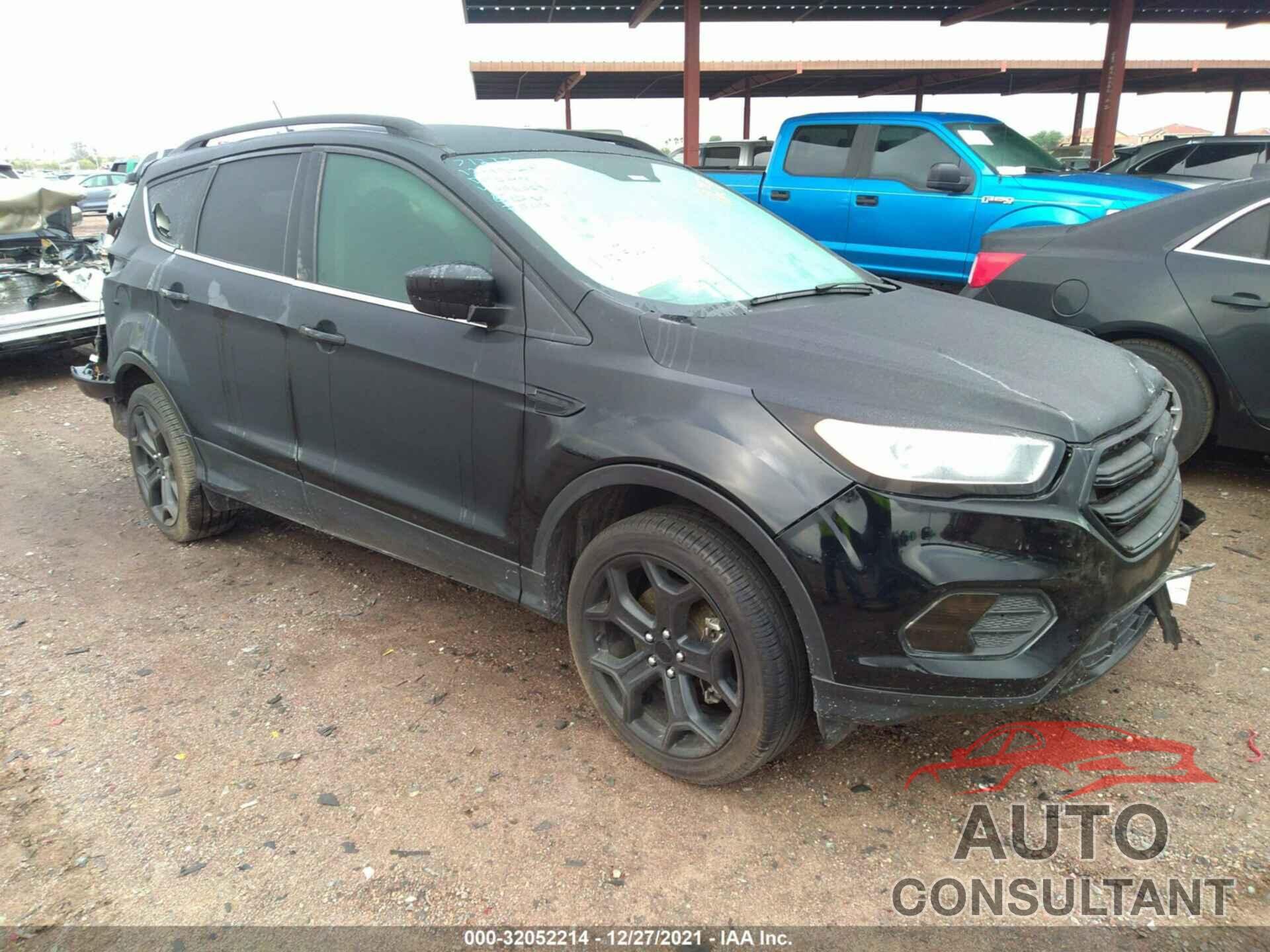 FORD ESCAPE 2018 - 1FMCU9HD8JUA98083