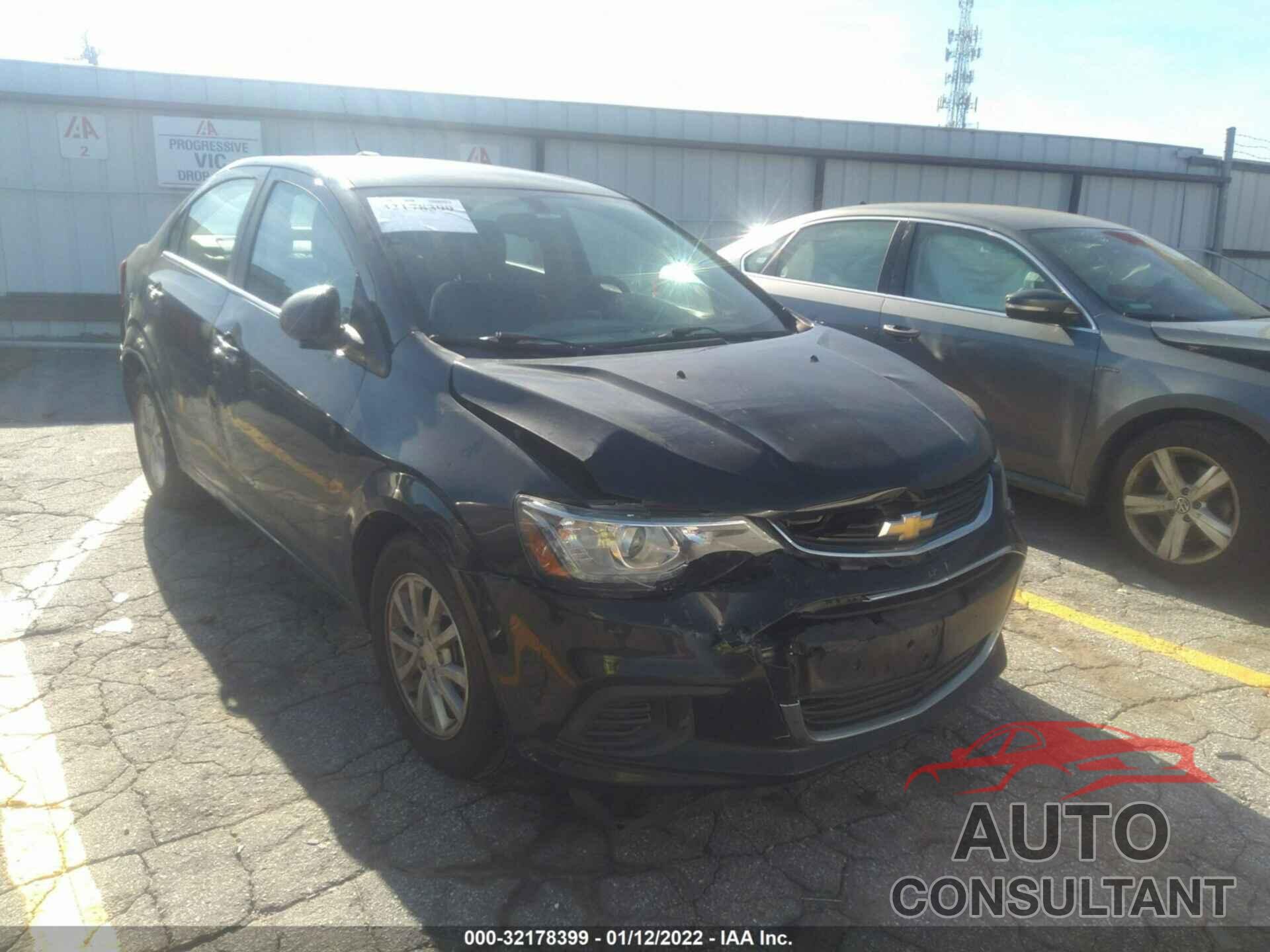 CHEVROLET SONIC 2017 - 1G1JD5SH5H4141622