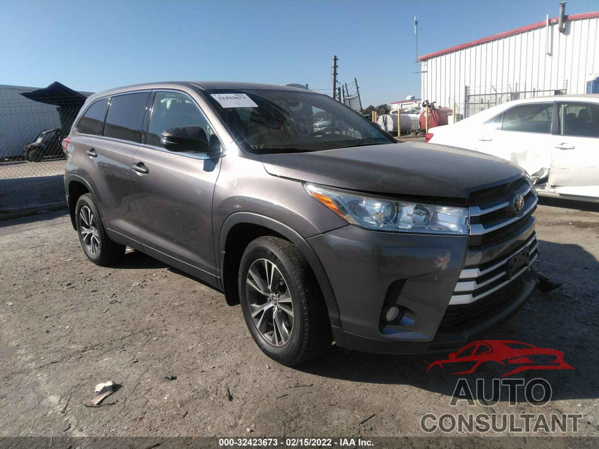 TOYOTA HIGHLANDER 2019 - 5TDBZRFH3KS931091