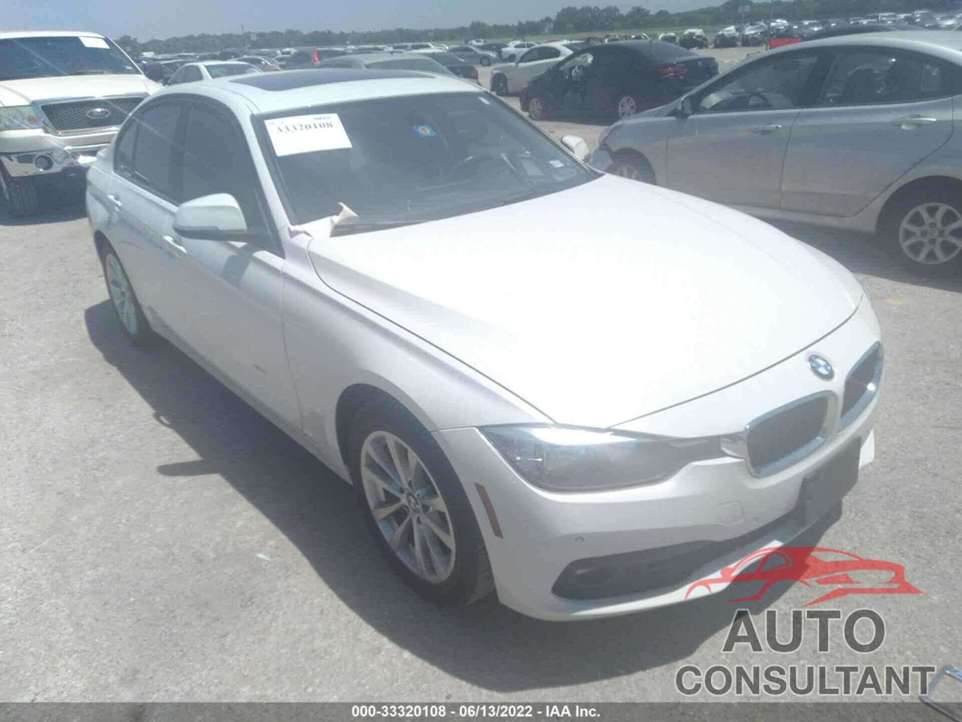 BMW 3 SERIES 2017 - WBA8E1G59HNU14482
