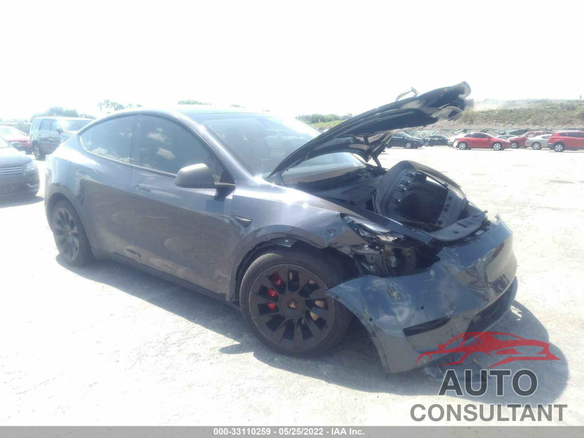 TESLA MODEL Y 2021 - 5YJYGDEE1MF064730