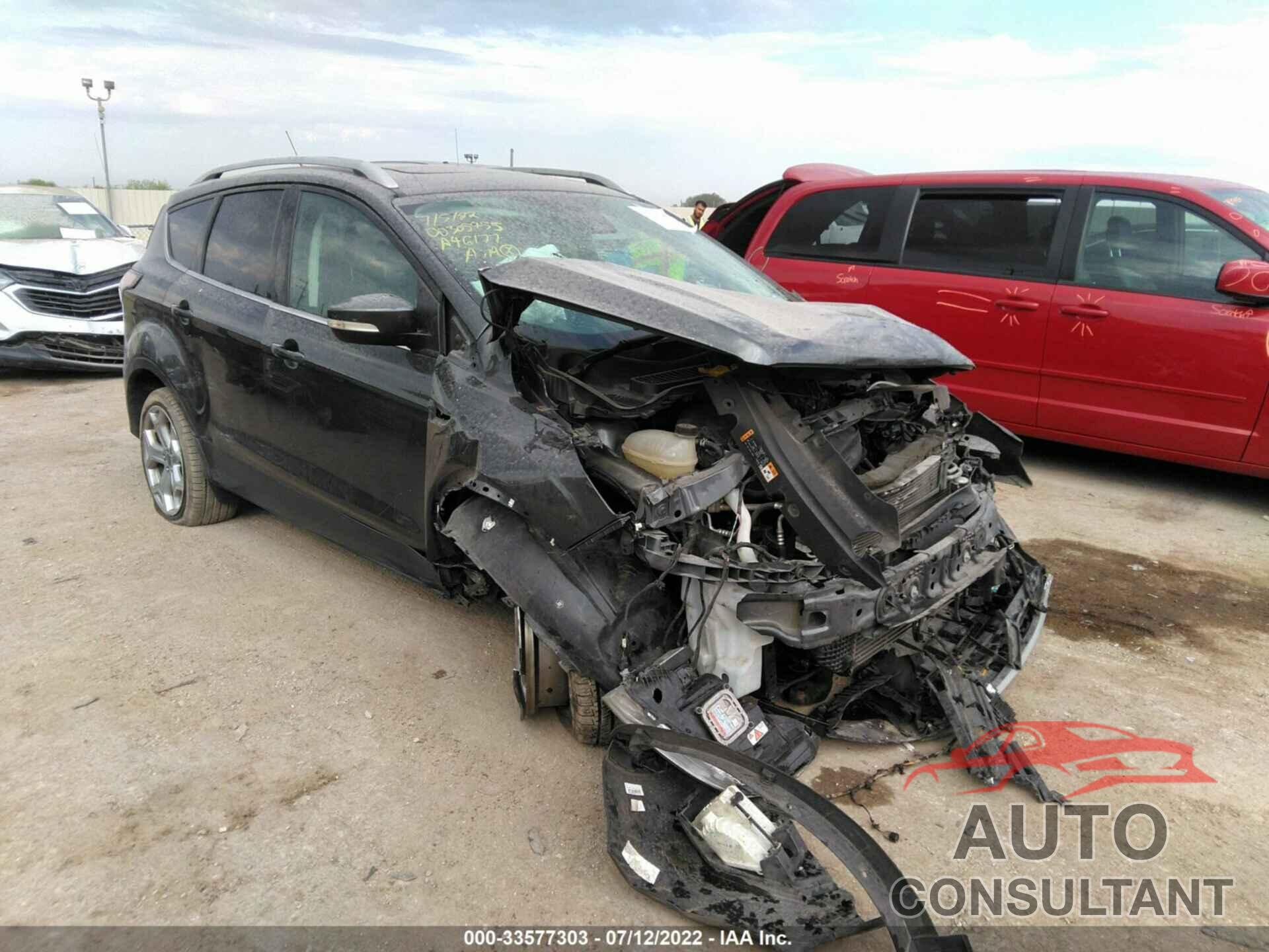 FORD ESCAPE 2018 - 1FMCU9J92JUA46177