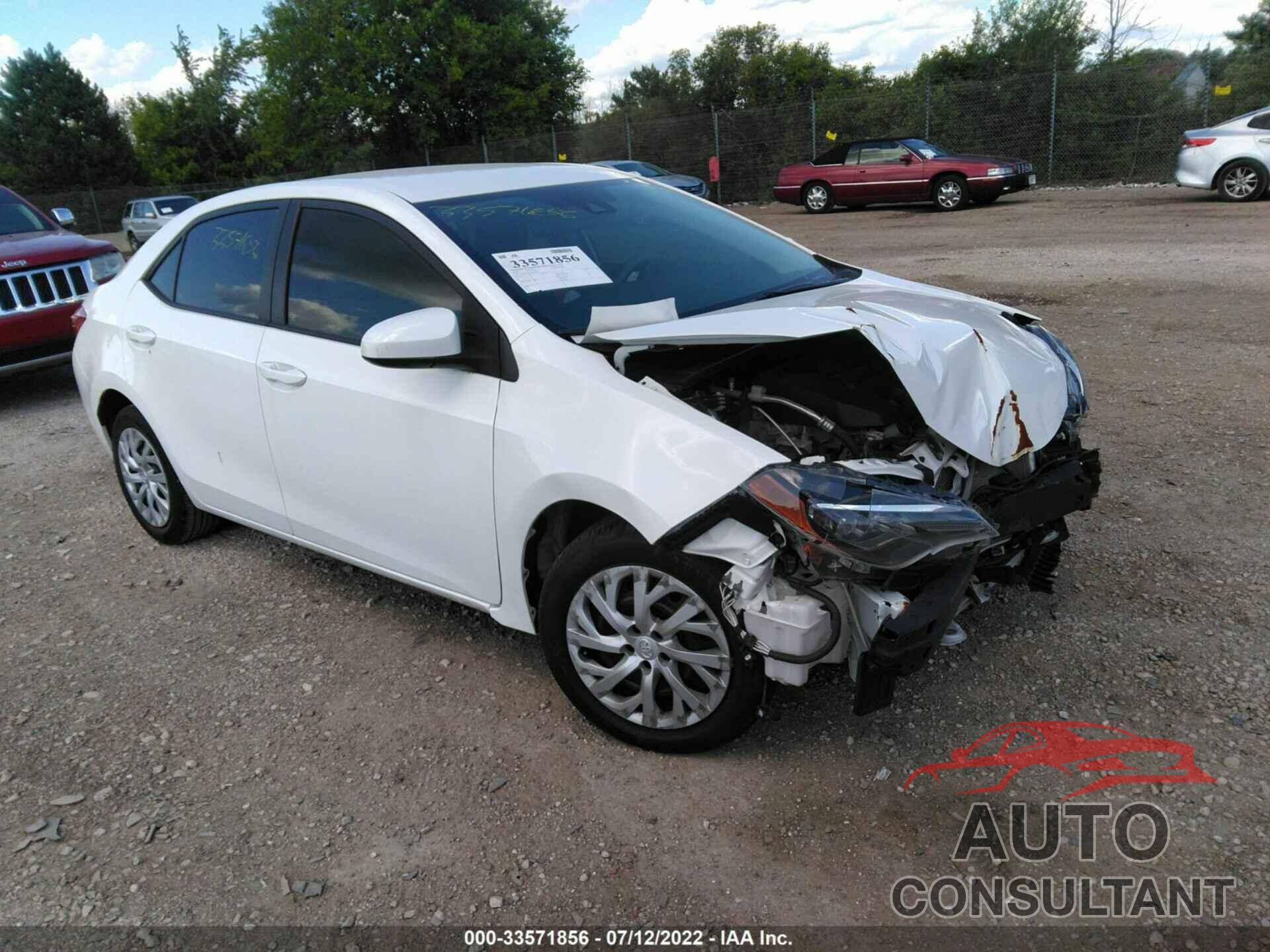 TOYOTA COROLLA 2018 - 5YFBURHE8JP756345